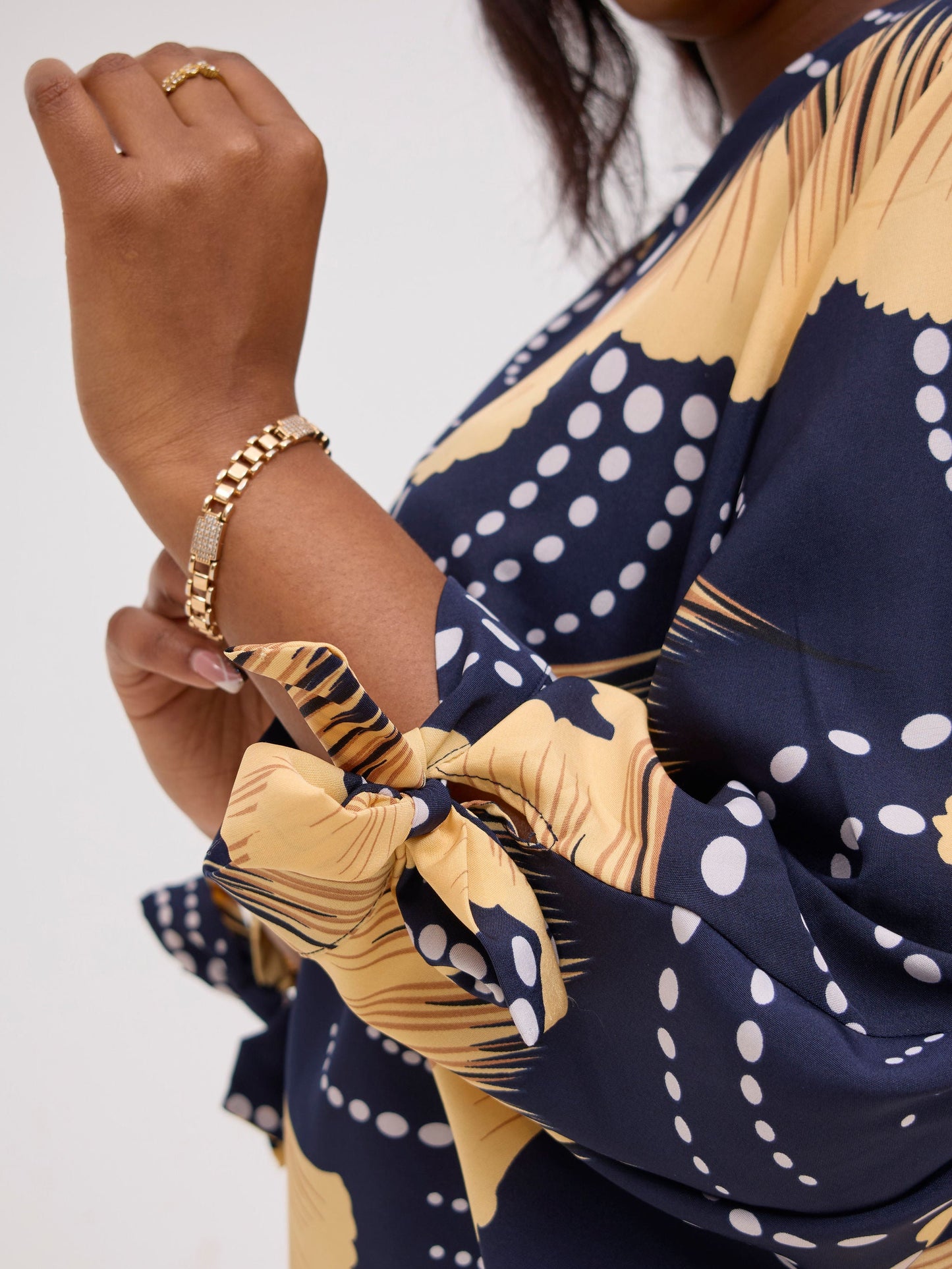Vivo Sanali Batwing Tie Top - Navy / White Print