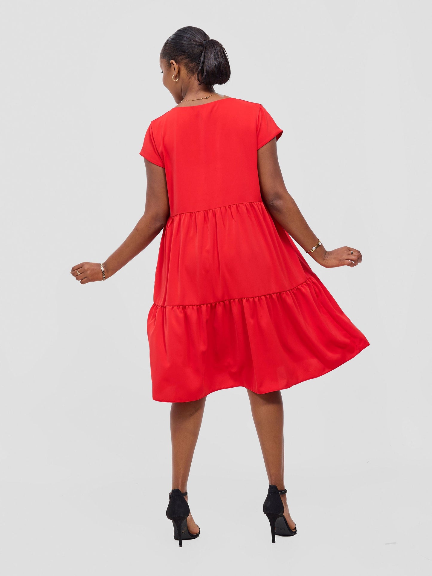 Vivo Pelia Round Neck Dress - Red