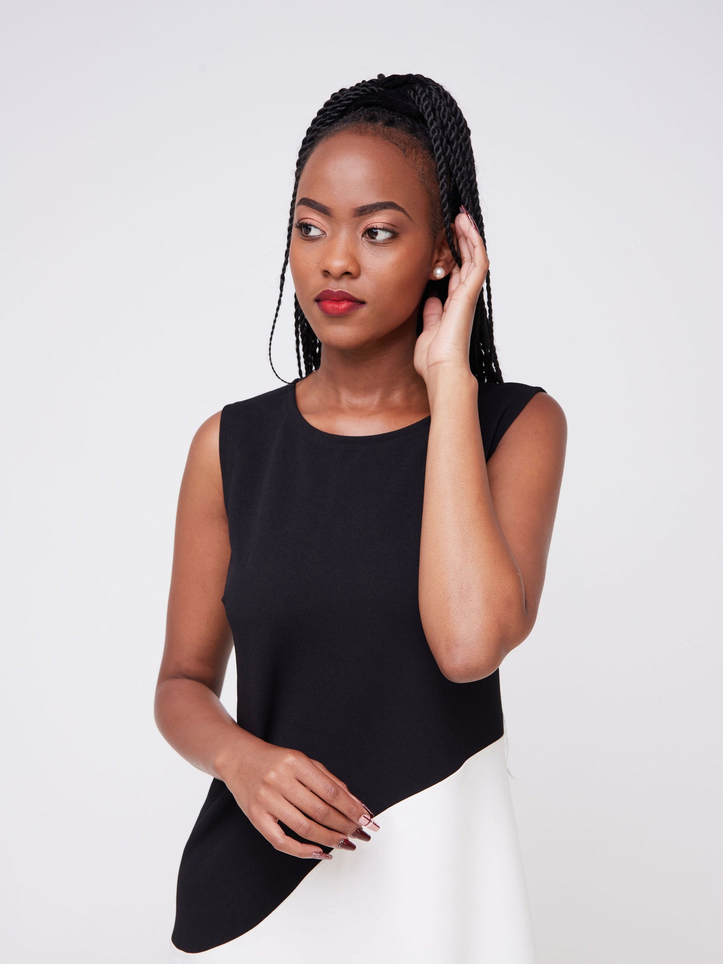 Vivo Nasara Sleeveless Color Block A Line Dress - Black / White Color Block