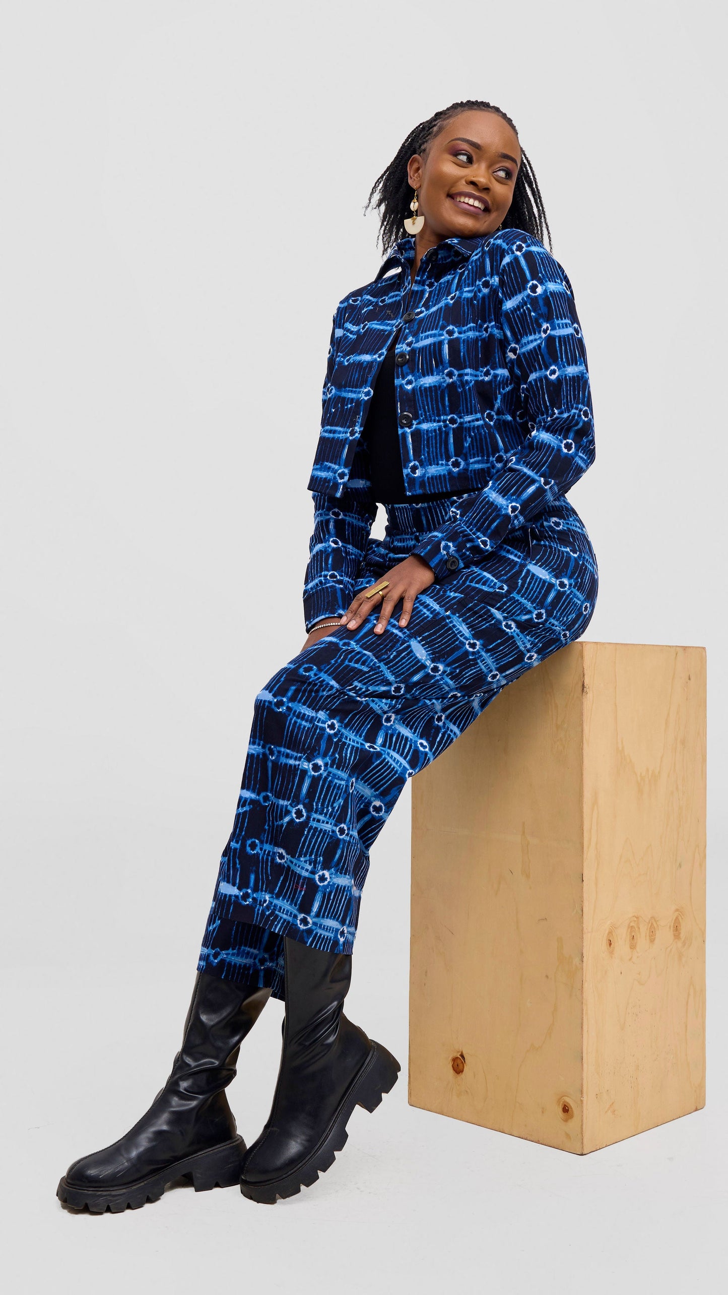 Safari Tara Crop Shacket - Light Blue / Navy Dire Print