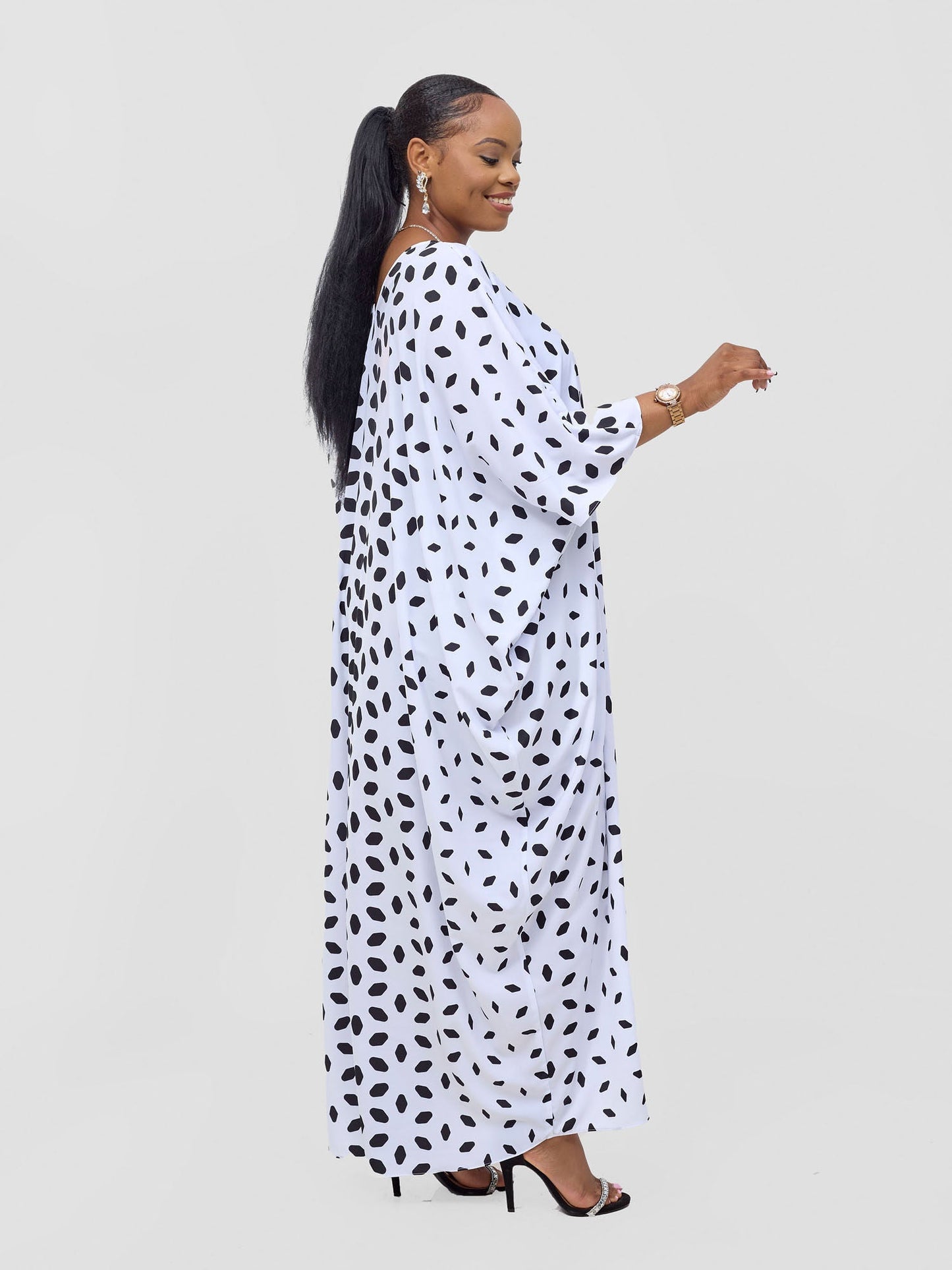 Vivo Ayla Maxi Kaftan Dress - White / Black Ila Print