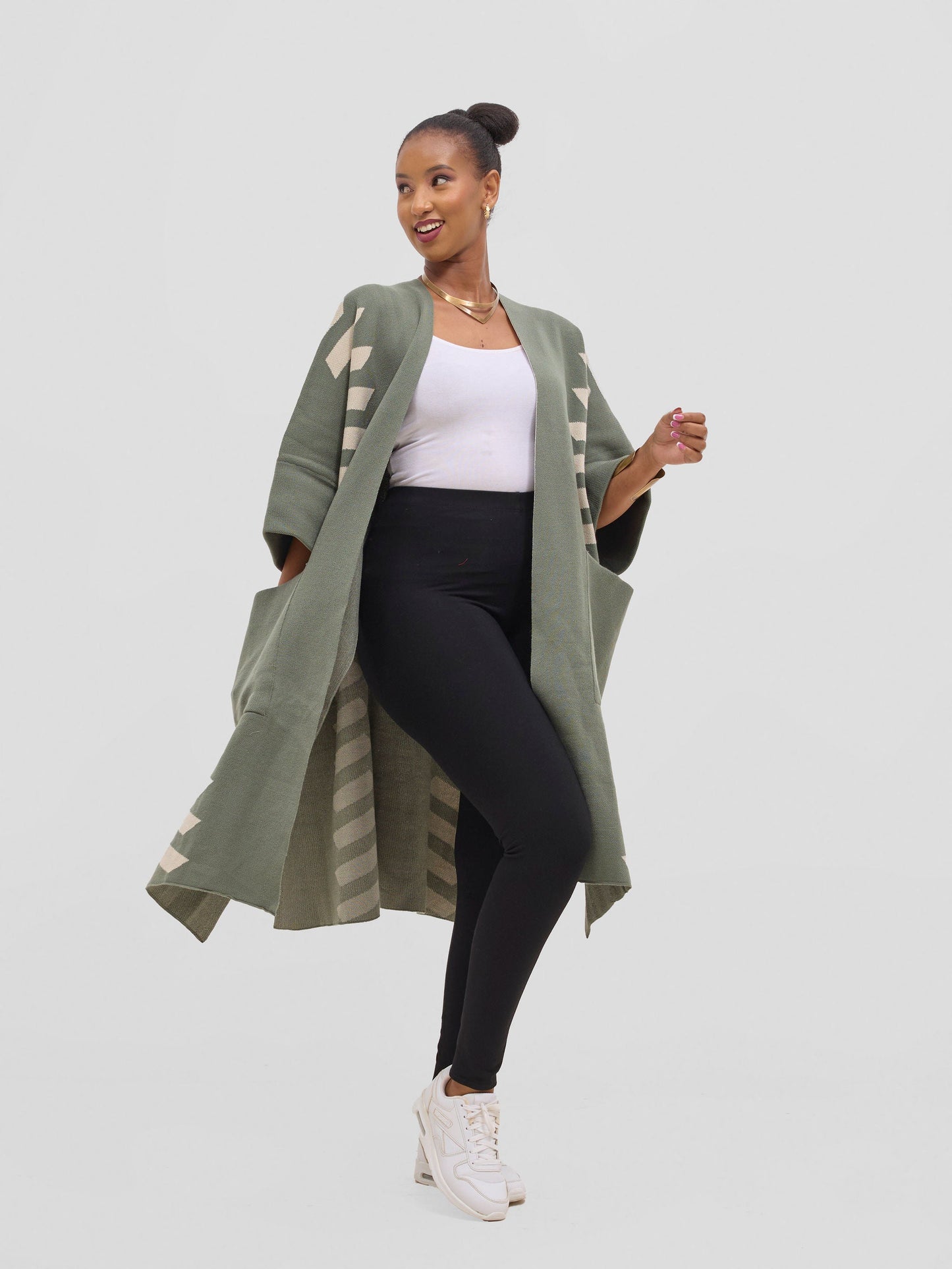 Safari Dila Poncho - Dark Sage / Ivory