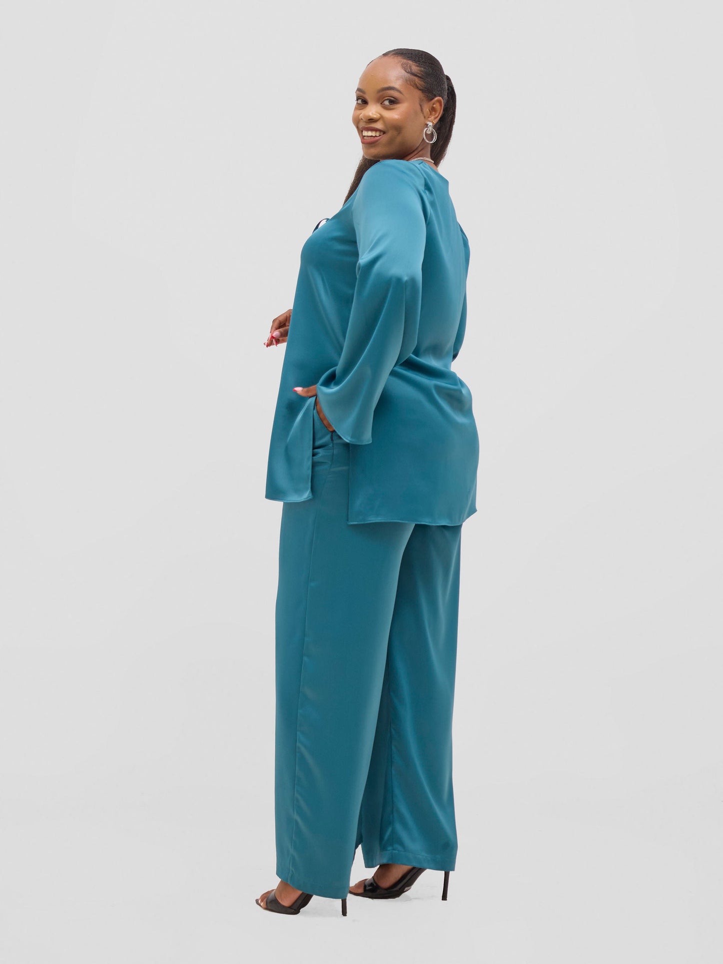 Vivo Yene High Slit Tunic Top - Light Teal