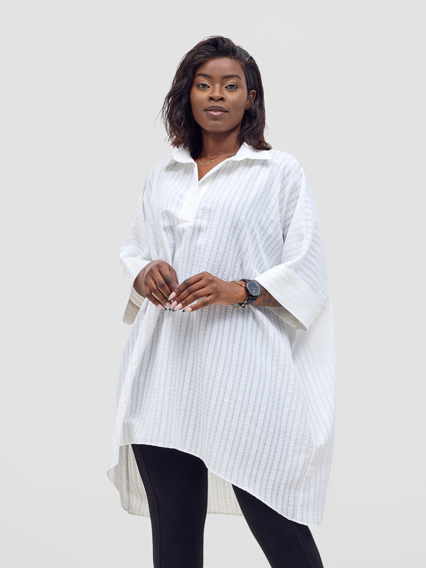 Vivo Mistari 3/4 Sleeve V - Neck Collared Tunic Top - White Textured