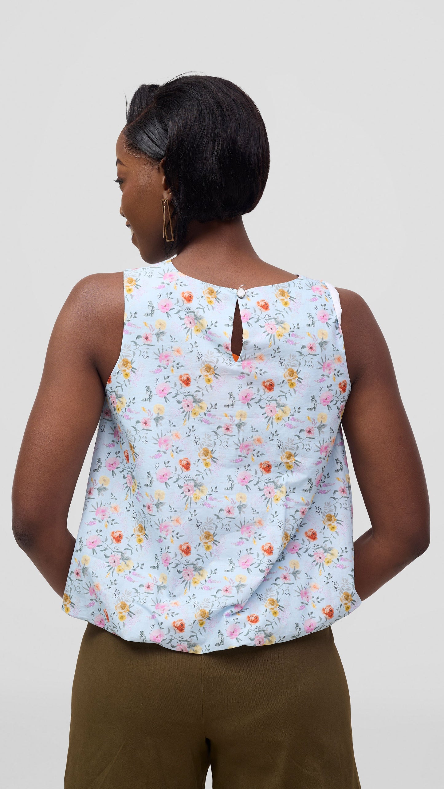 Vivo Lulu Cotton Bubble Sleeveless Top - Light Blue Flower Print