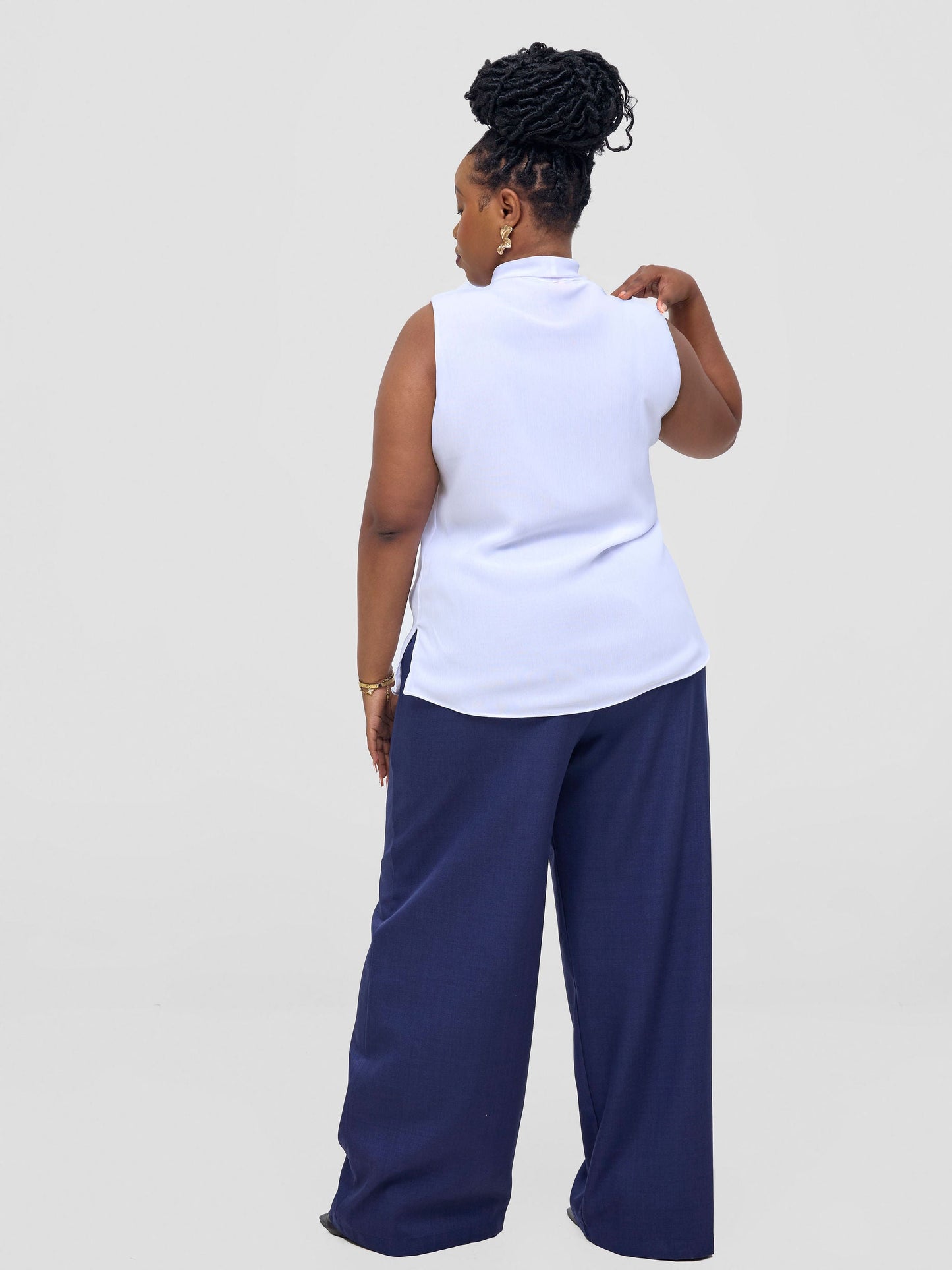 Vivo Niari Sleeveless Top - White
