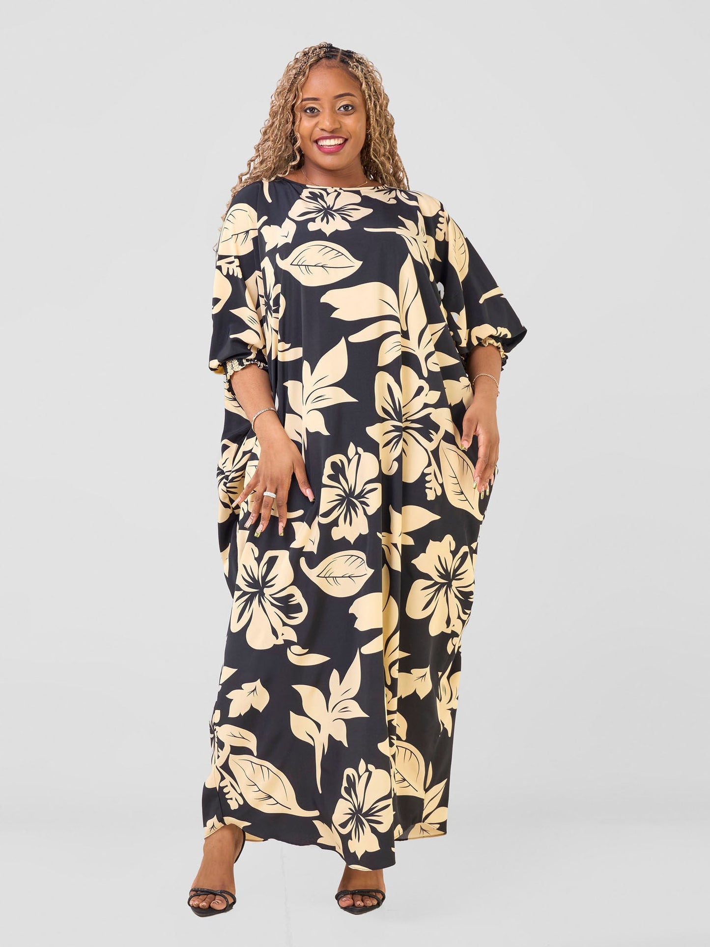 Vivo Wastani Boat Neck Shirred Sleeve Kaftan - Beige / Black Fila Print