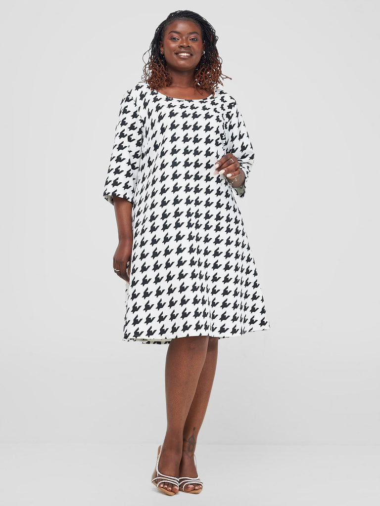 Vivo Pendo 3/4 Sleeve A Line Dress - White / Black Houndstooth Print