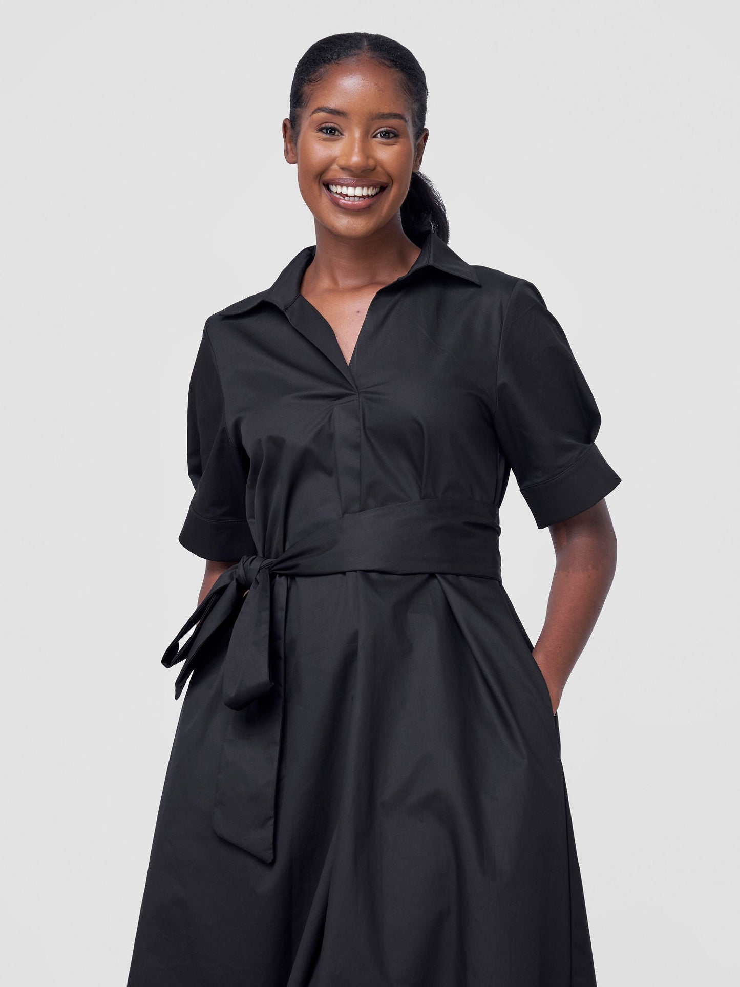 Safari Huru Short Sleeved Midi A-Line Dress - Black