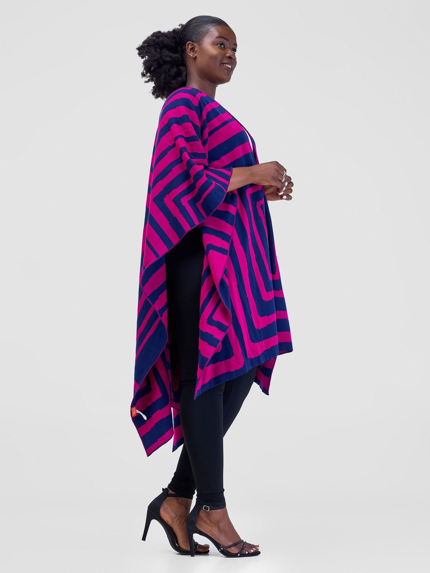 Vivo Reversible Printed Poncho - Fuschia / Navy Bustani Print