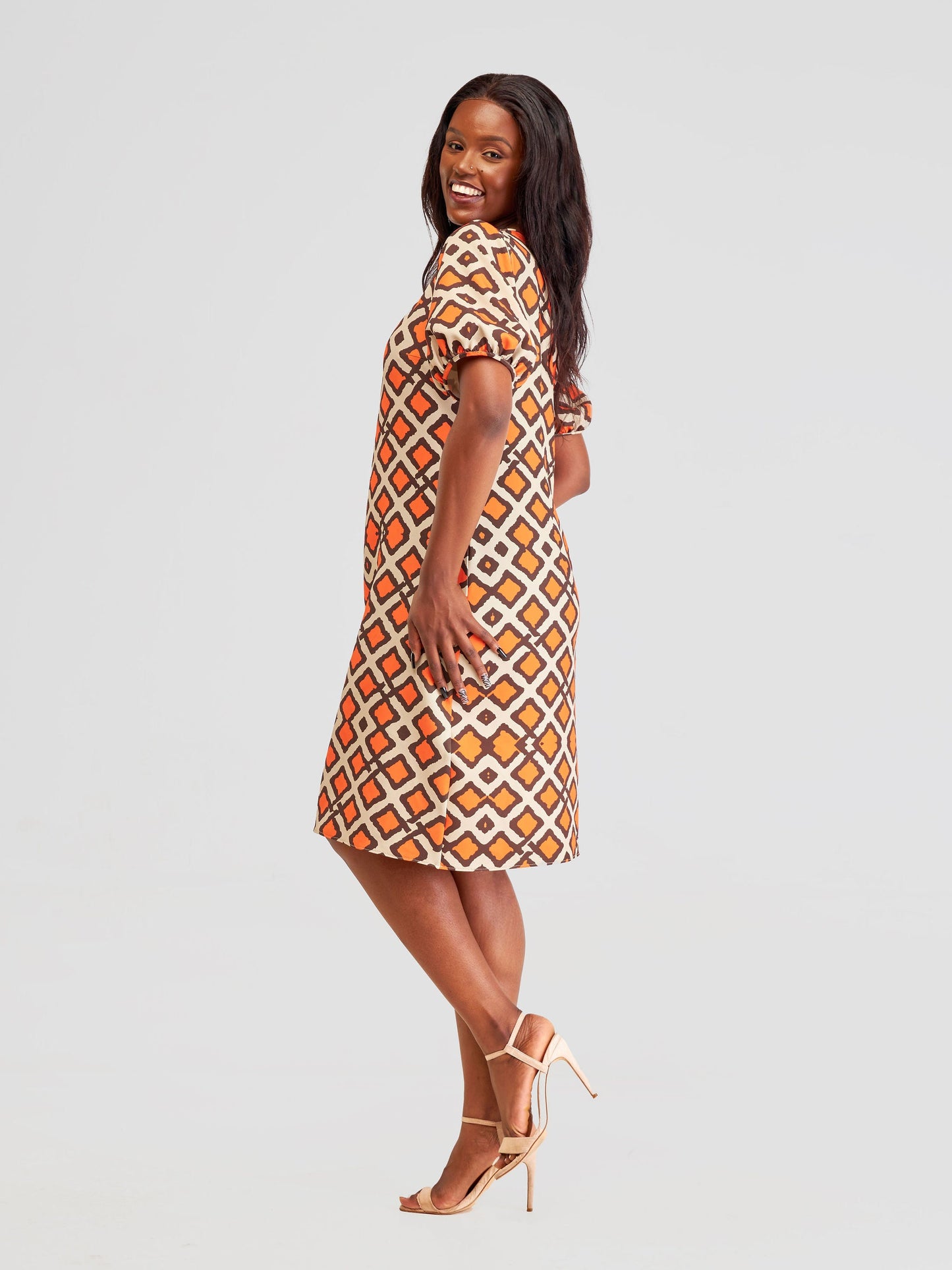 Vivo Pendo Puff Sleeve Shift Dress - Taupe / Orange Shale Print