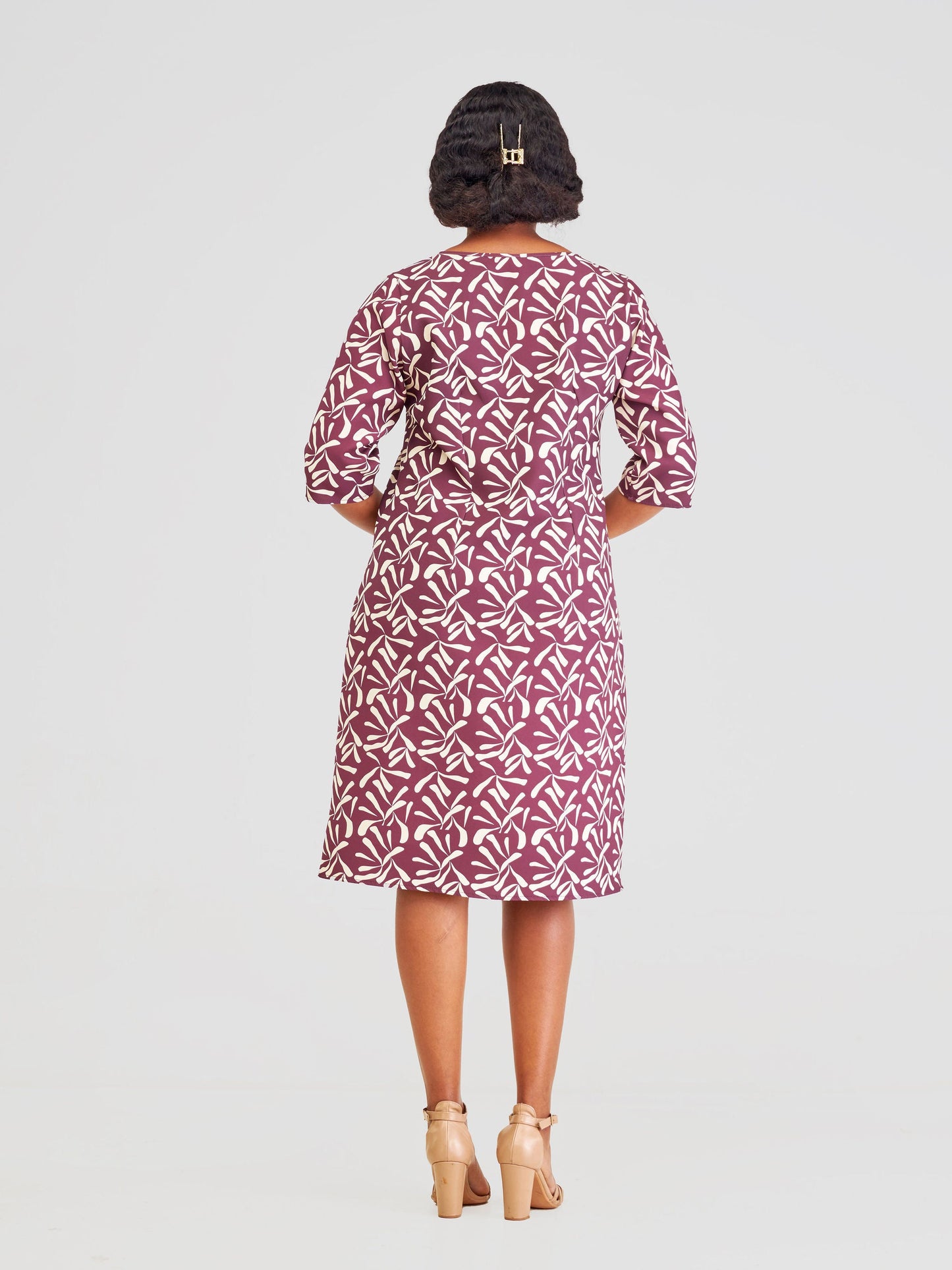 Vivo Pendo 3/4 Sleeve Shift Dress - Burgundy / Taupe Tuli Print