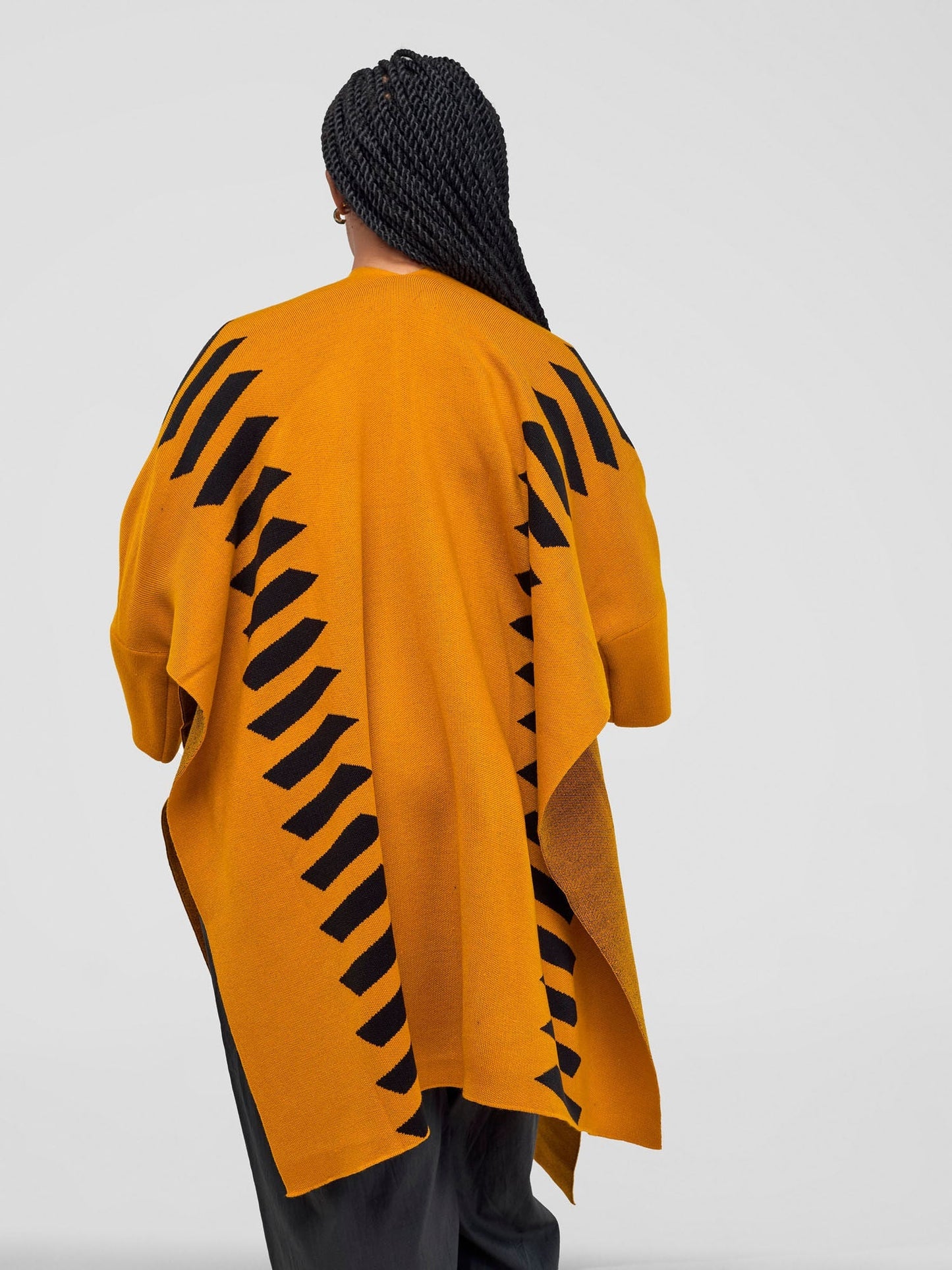 Safari Dila Poncho - Mustard / Black
