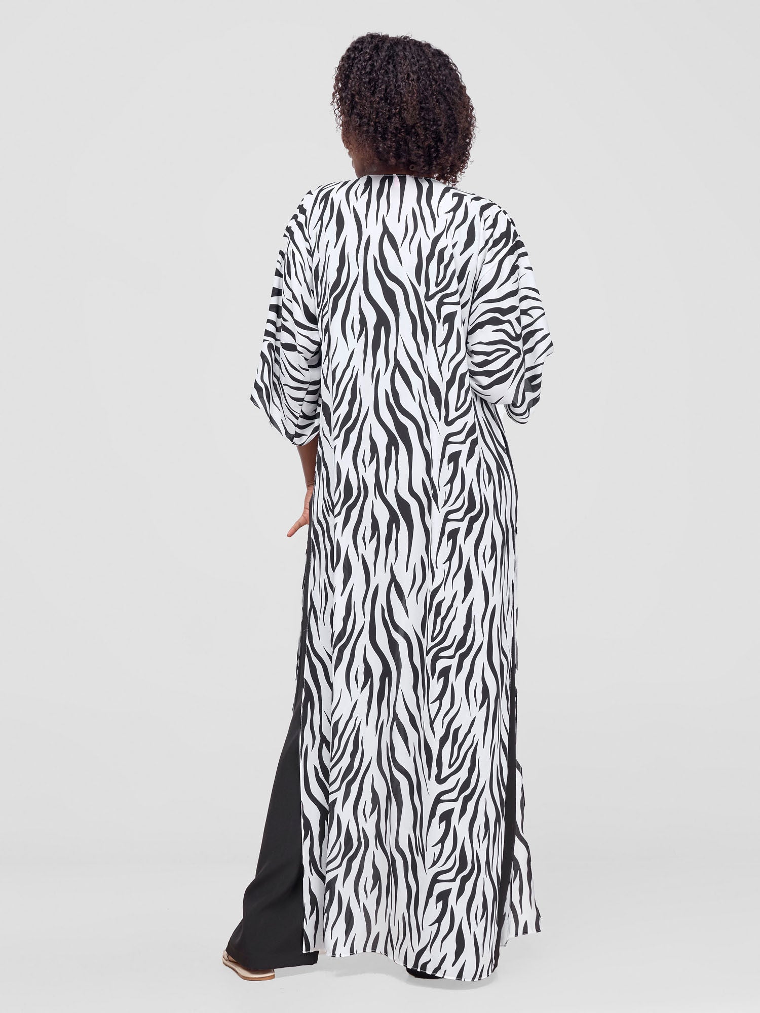 Vivo Basic Nandi High Slit Kimono - Black / White Zondi Print