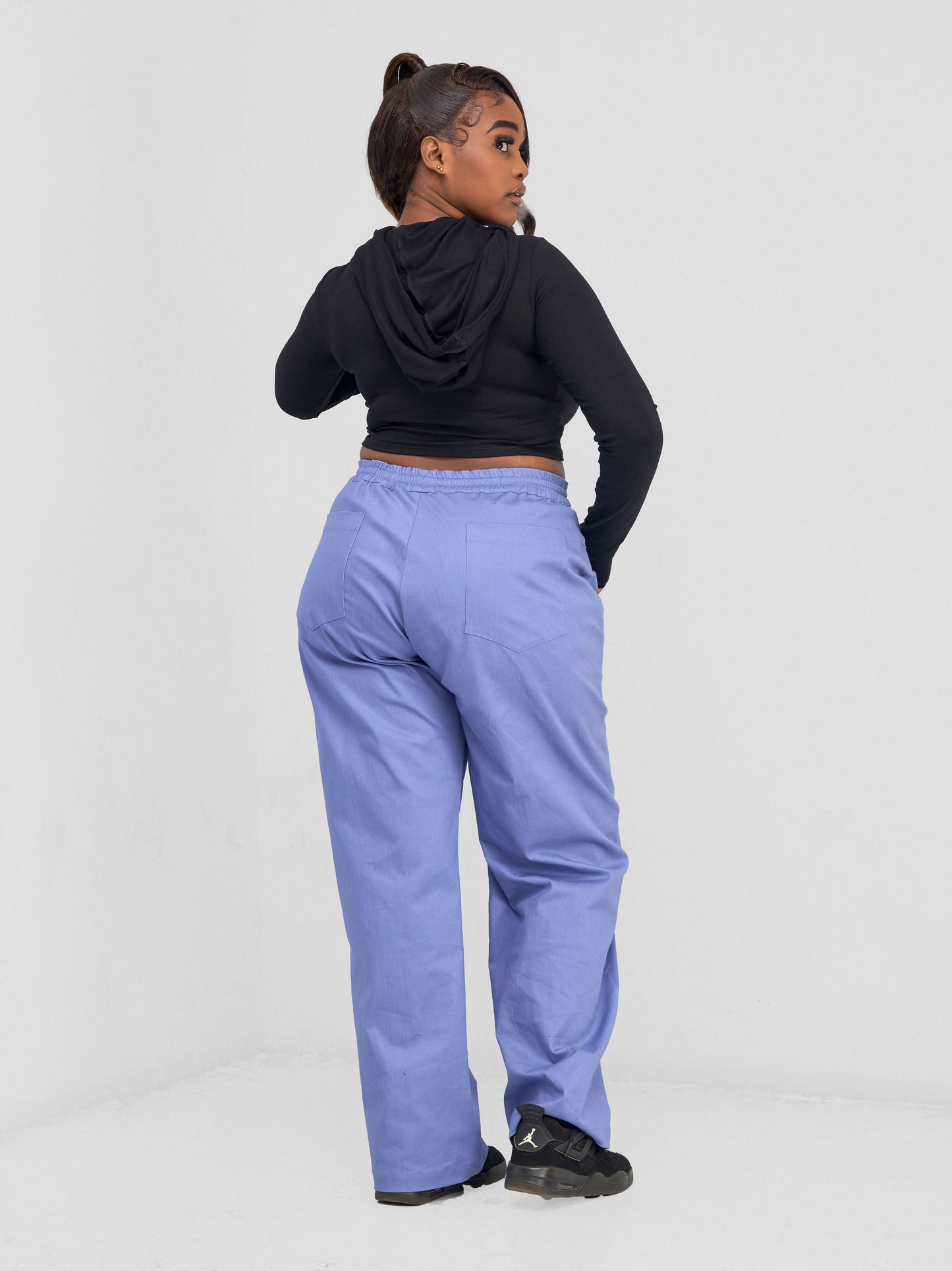 Zoya Banda Crop Hoodie - Black