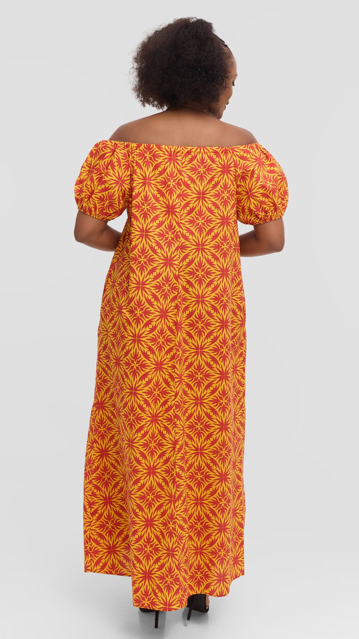 Vivo Off Shoulder Maxi Dress in Cotton - Red Multicolor Print