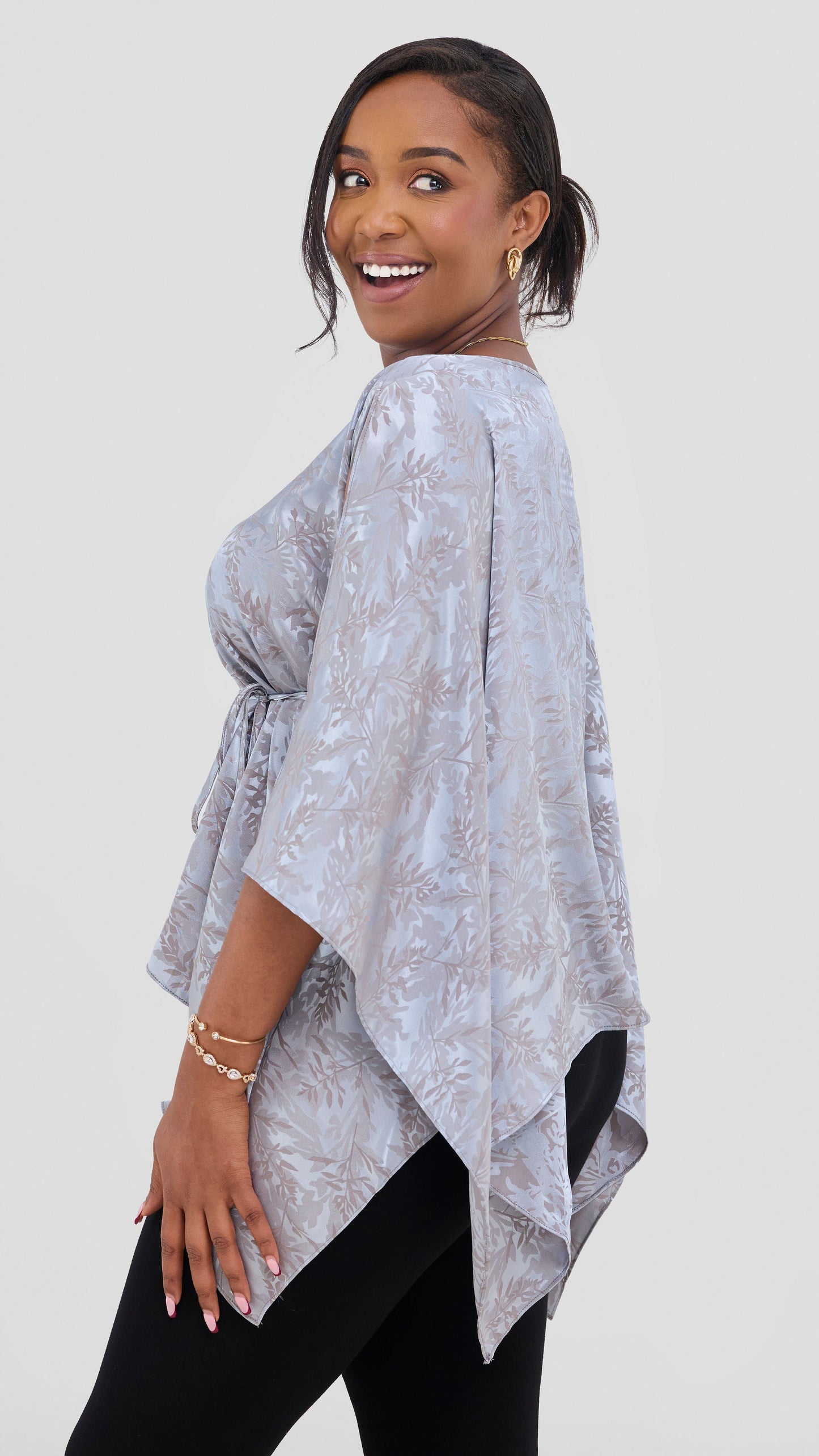 Vivo Multiway Short Kimono in Satin - Baby Blue Textured Print