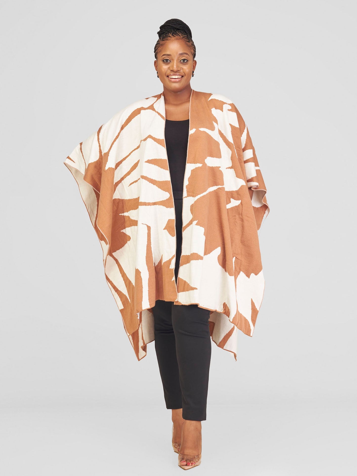 Vivo Reversible Printed Poncho - Caramel / Off-white Pepeo Print