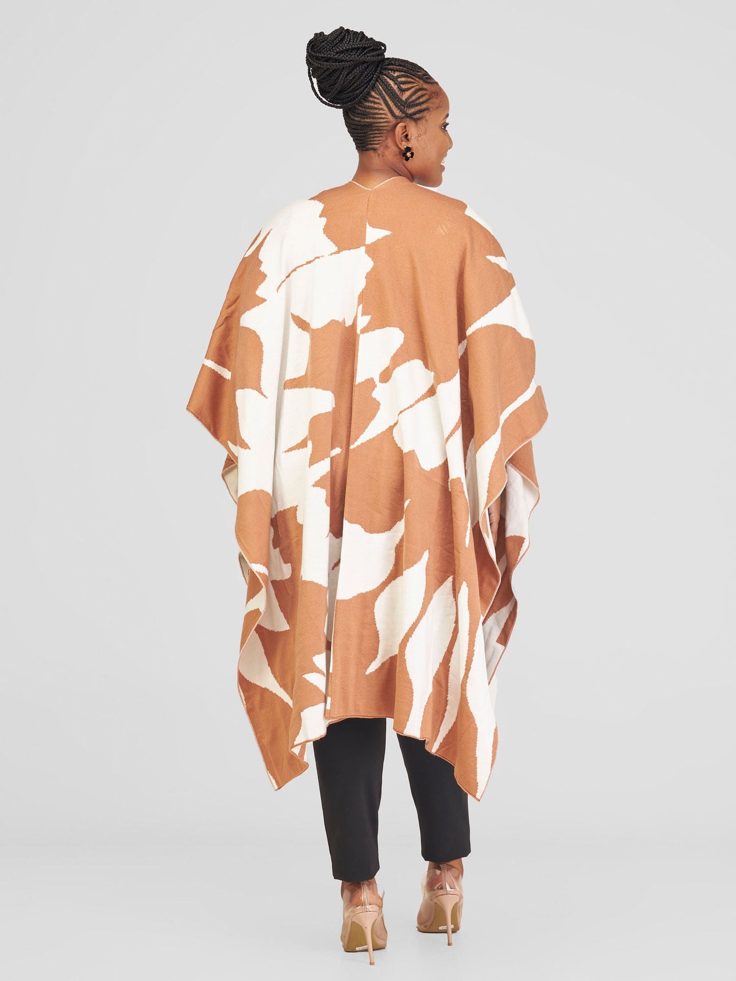 Vivo Reversible Printed Poncho - Caramel / Off-white Pepeo Print