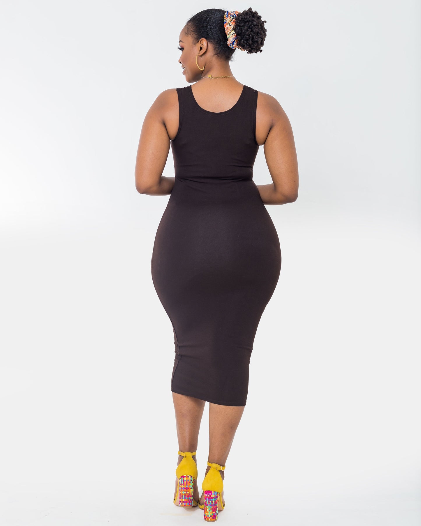 Vivo Basic Sleeveless Bodycon Dress - Brown