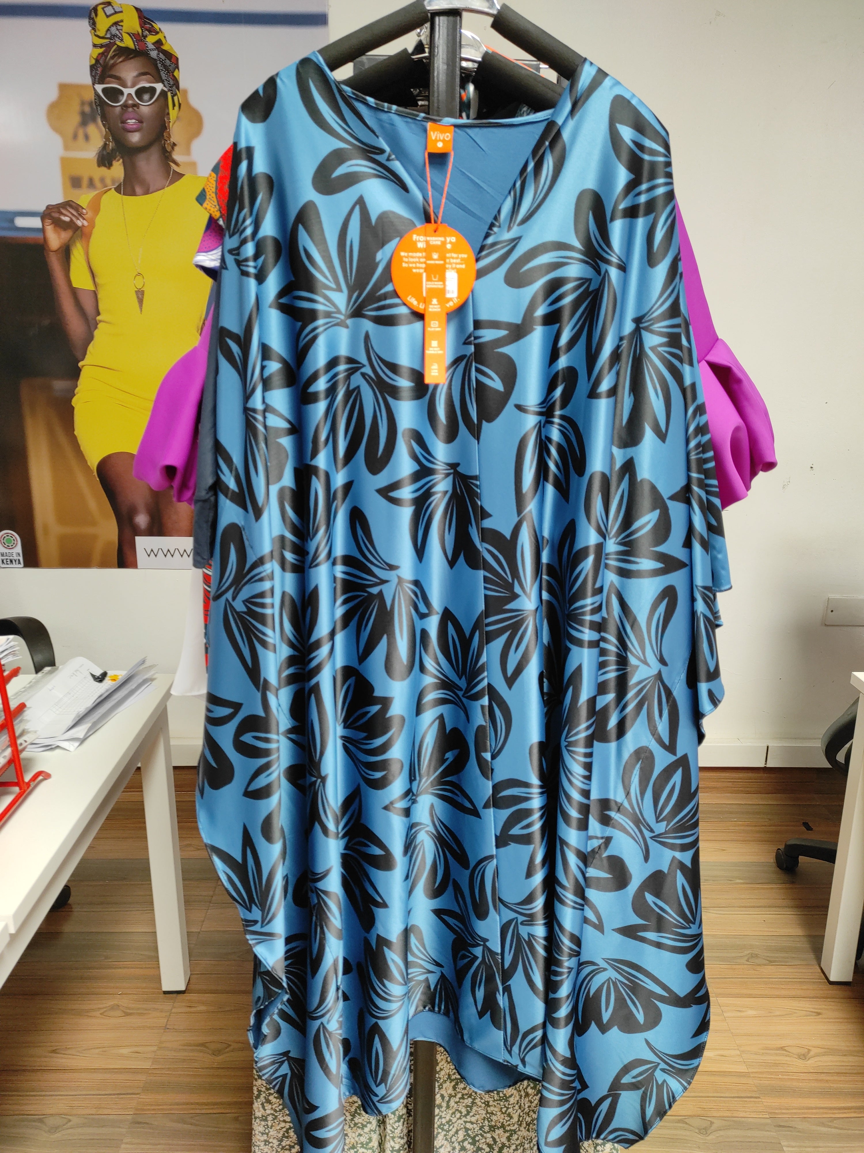 Vivo Jamila V-Neck Midi Kaftan - Teal / Black Floral Print