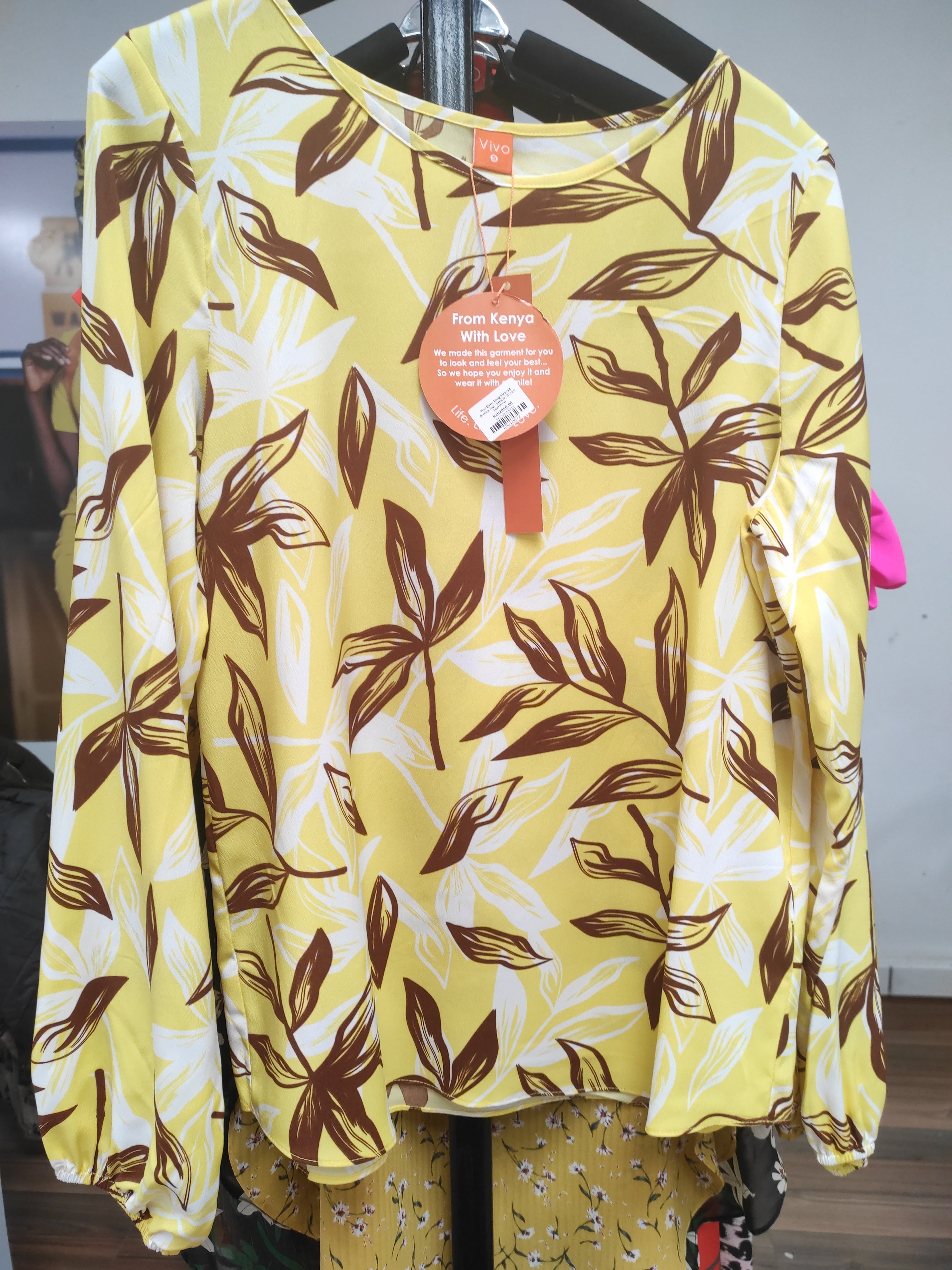 Vivo Basic Long Sleeved Bishop Top - Yellow / Brown Leaf Print
