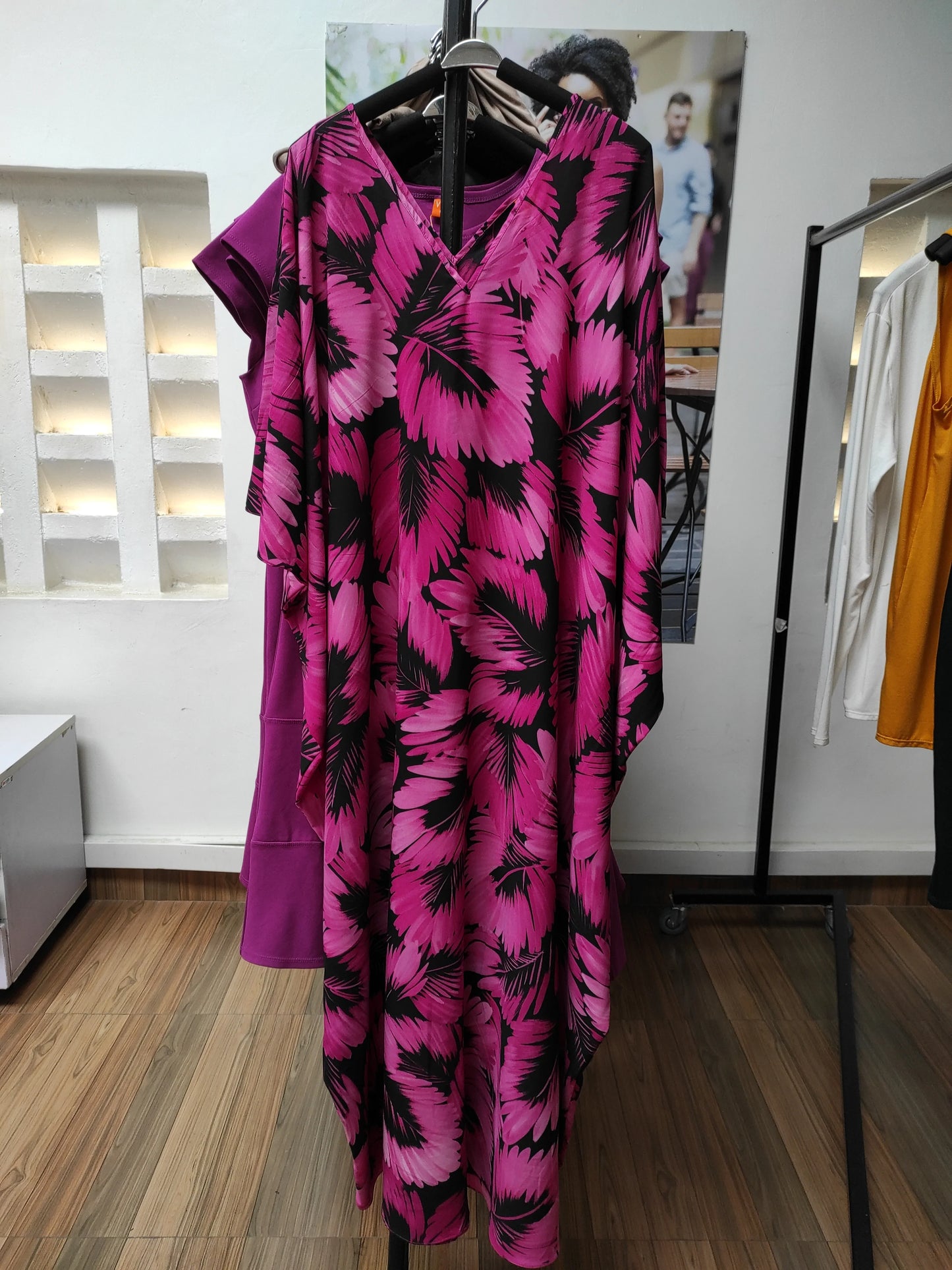 Vivo Maisha Dolman Maxi Kaftan - Pink / Black Abstract Print