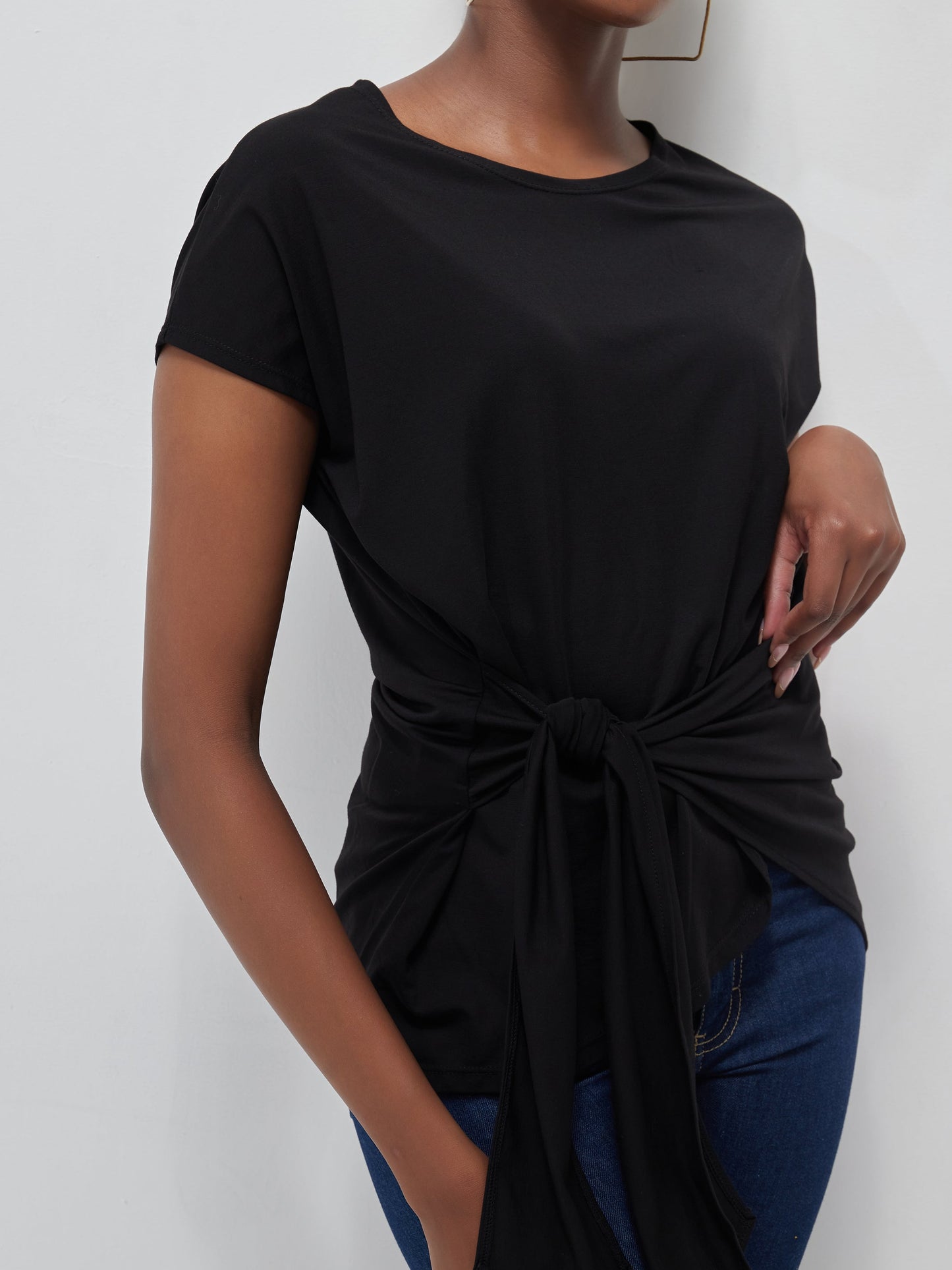 Vivo Waridi Asymmetric Top - Black