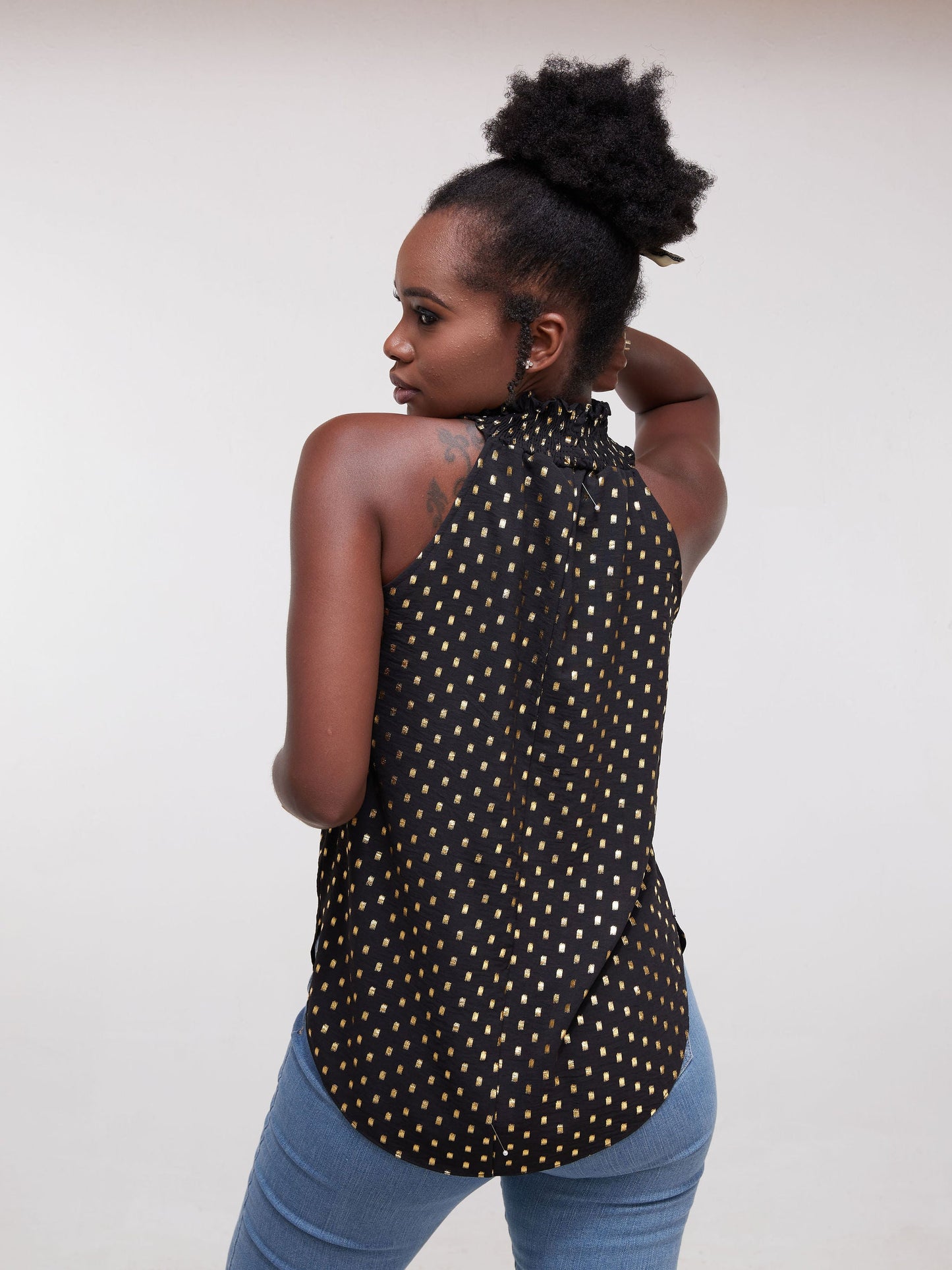Vivo Hera Halter Neck Top - Black