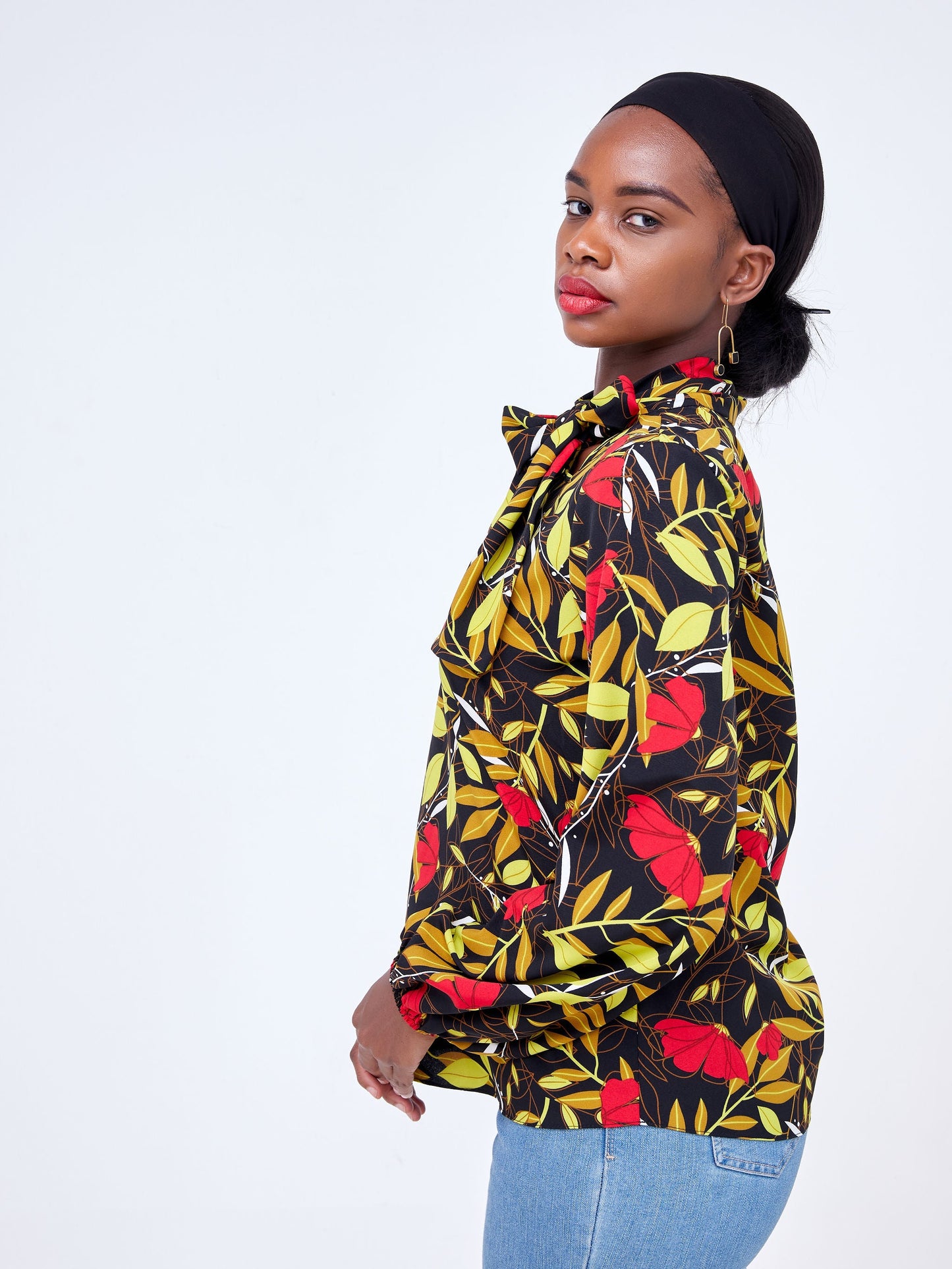 Vivo Bissa Bishop Long Sleeved Top - Black / Yellow Floral Print