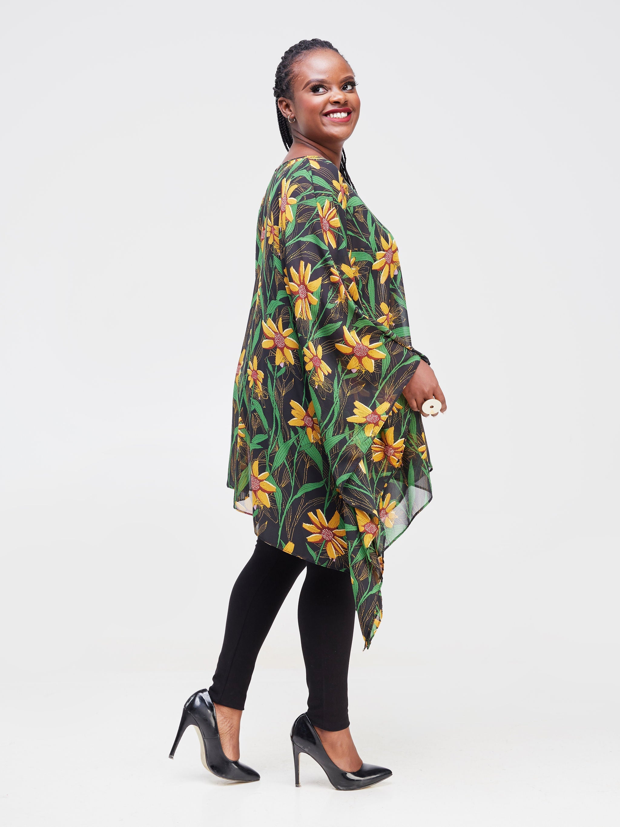 Vivo Sierra Tunic Kaftan Top - Black / Mustard Abstract Print