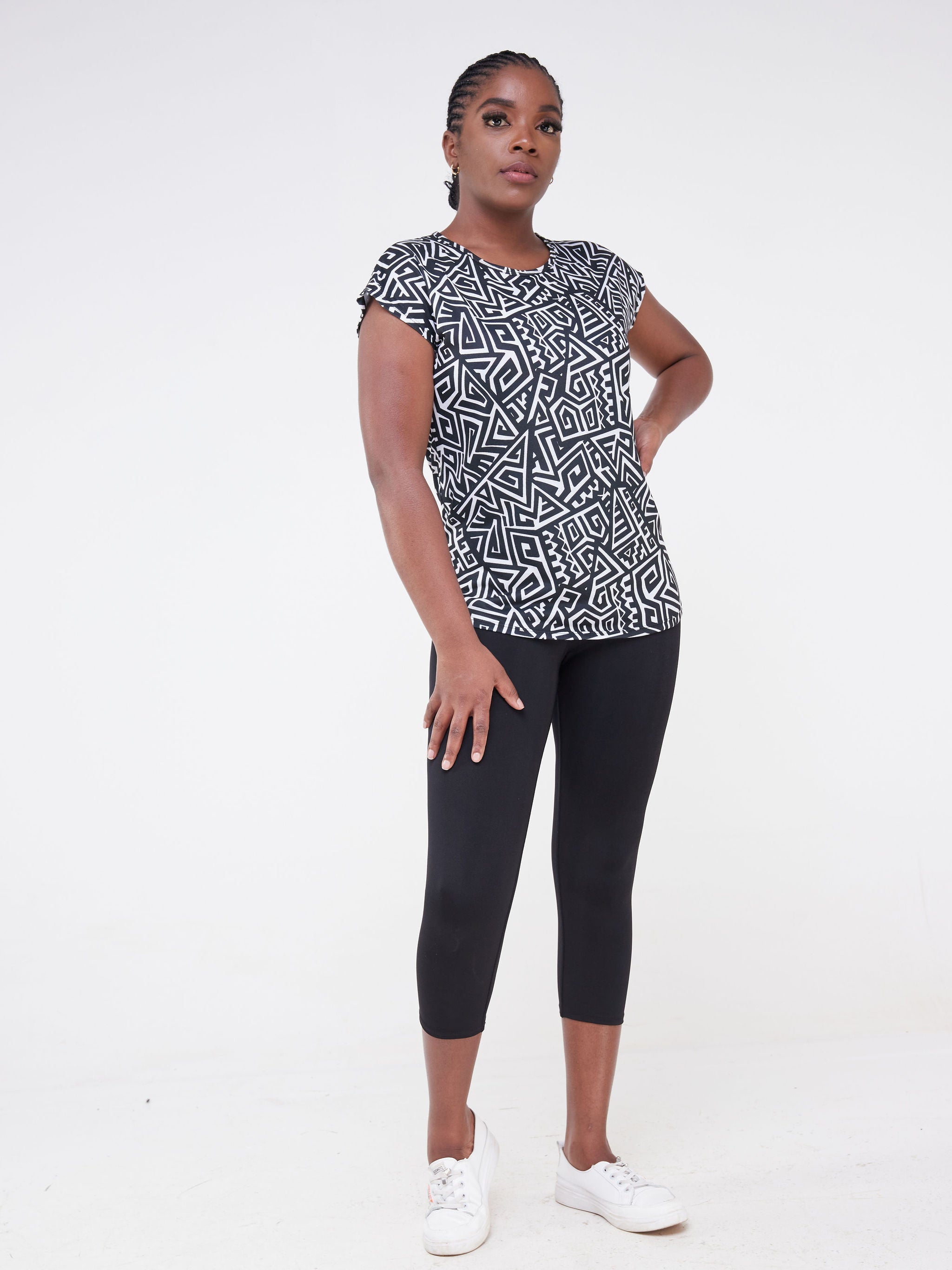Vivo Fitness Drop Shoulder Top - Black / White Abstract Print