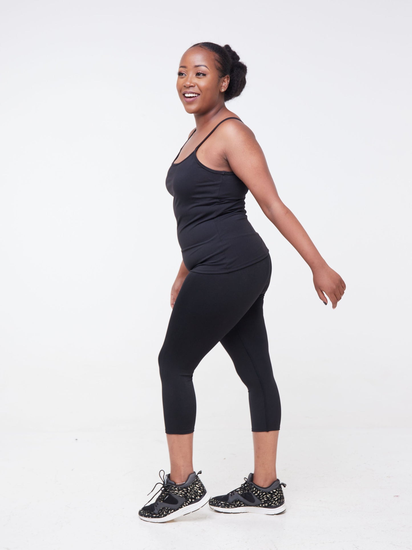 Vivo Fitness Spaghetti Strap Tank Top - Black