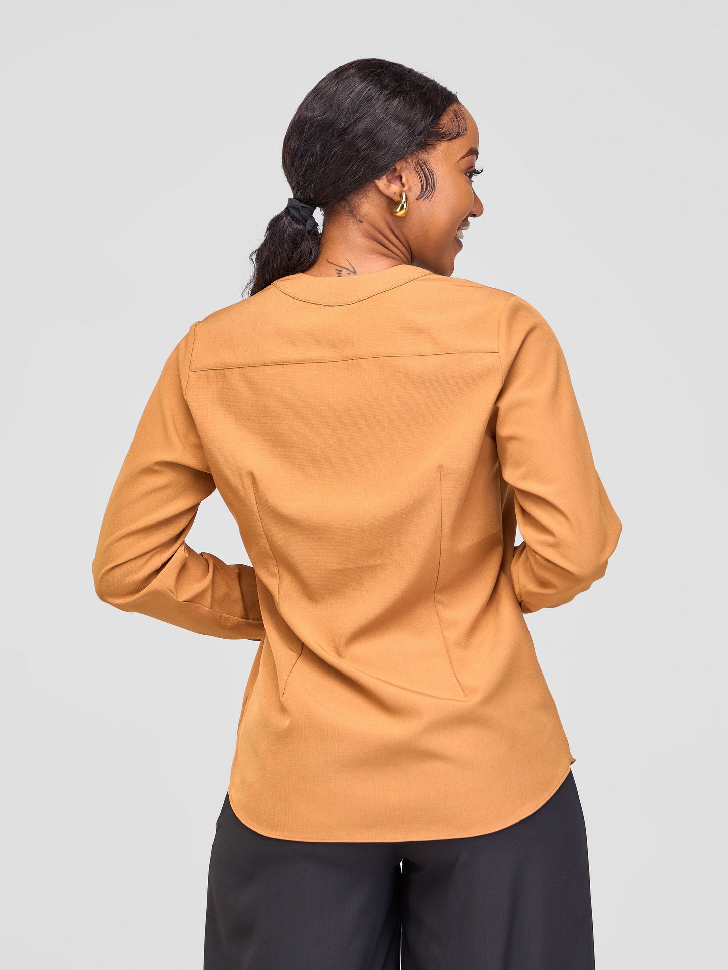 Vivo Ajani Mandarin V-Neck Collar Top - Gold / Navy Blue