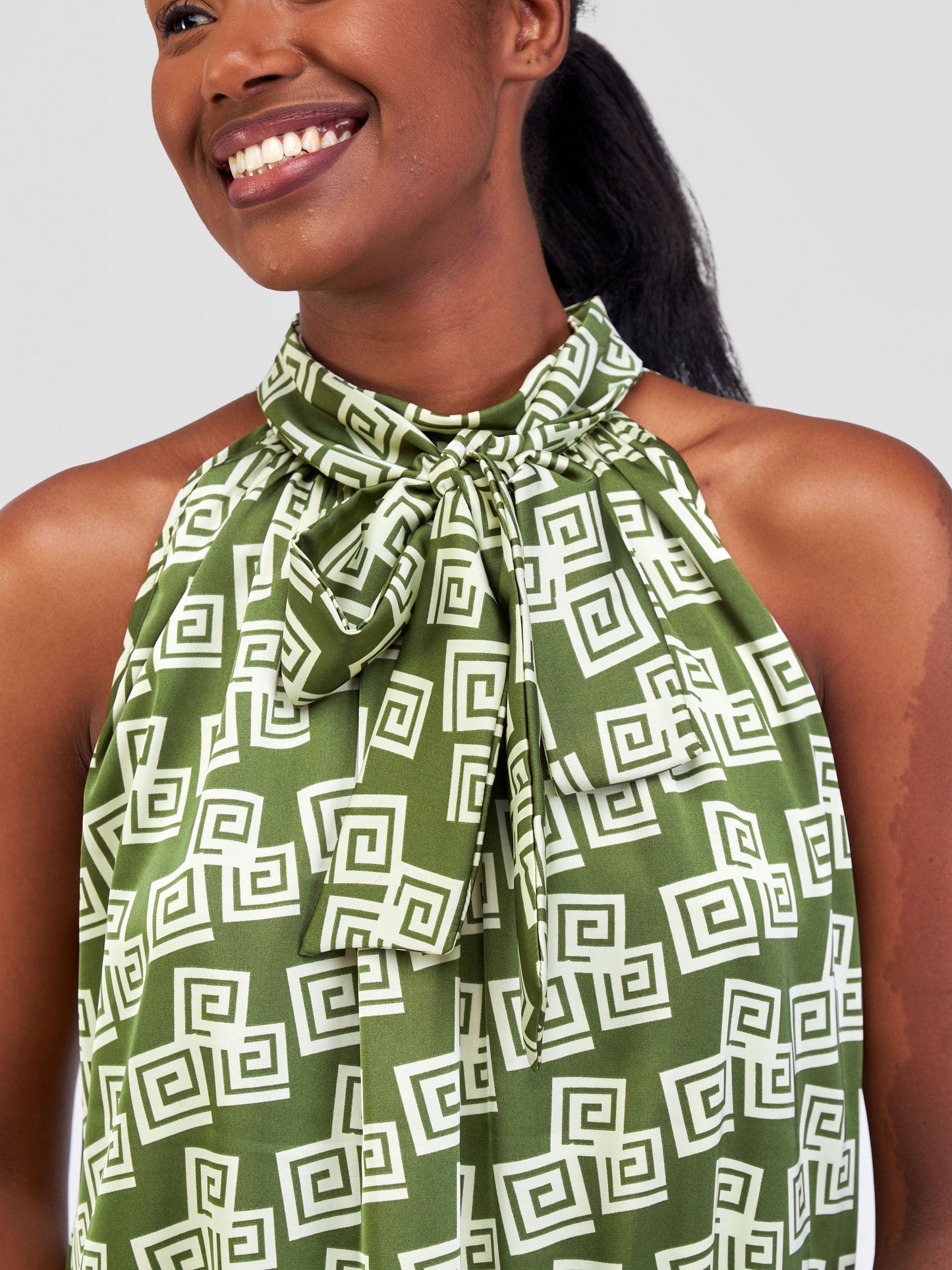 Vivo Jamila Halter Neck Knee Length Dress - Green / Cream Geometric Print