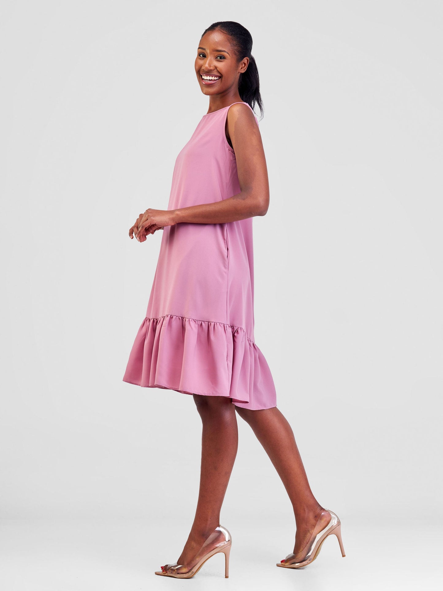 Vivo Dalia Sleeveless Gathered Tent Dress - Peach