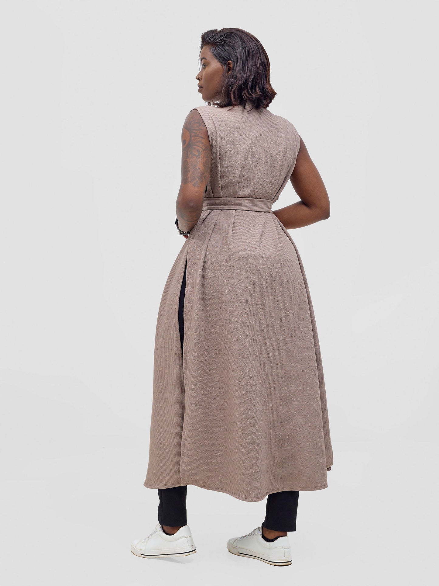 Vivo Chela Sleeveless Waterfall - Taupe