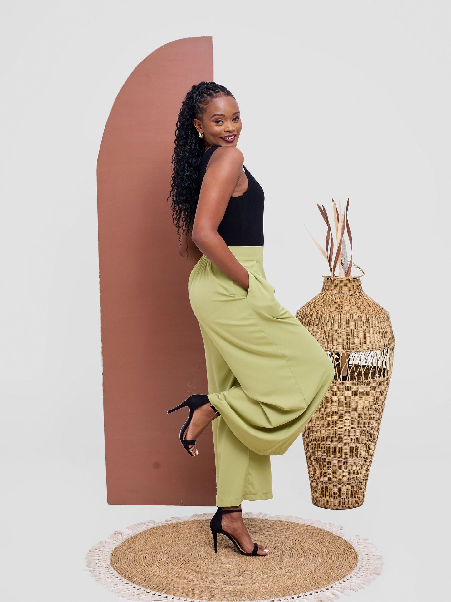 Vivo Basic Crepe Pants - Lime Green