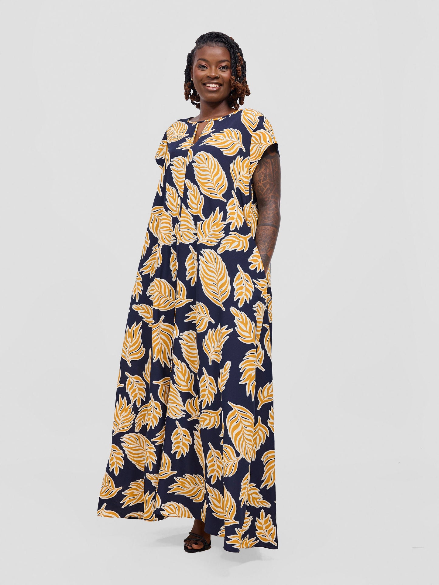 Vivo Sakari Cap Sleeve Maxi Dress - Dark Navy / Mustard Print
