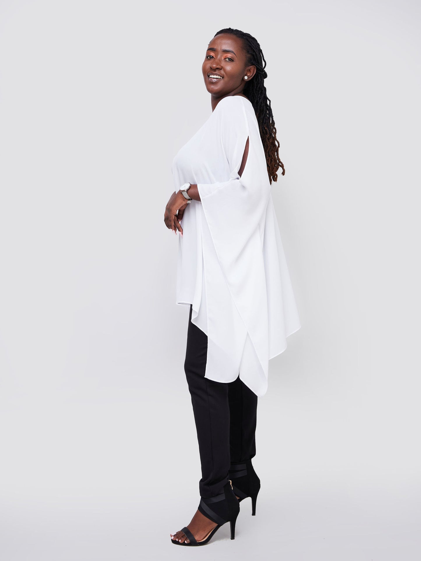 Vivo Basic Slit Sleeve Loose Top - White