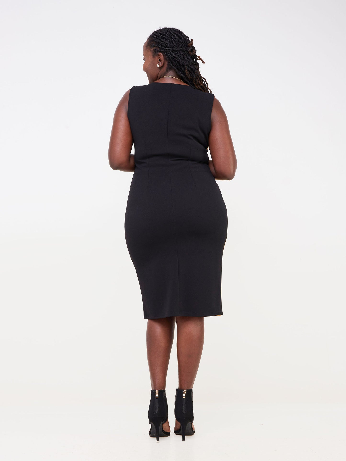 Vivo Nasara Sleeveless Color Block Sheath Dress - Black / Mustard Color Block
