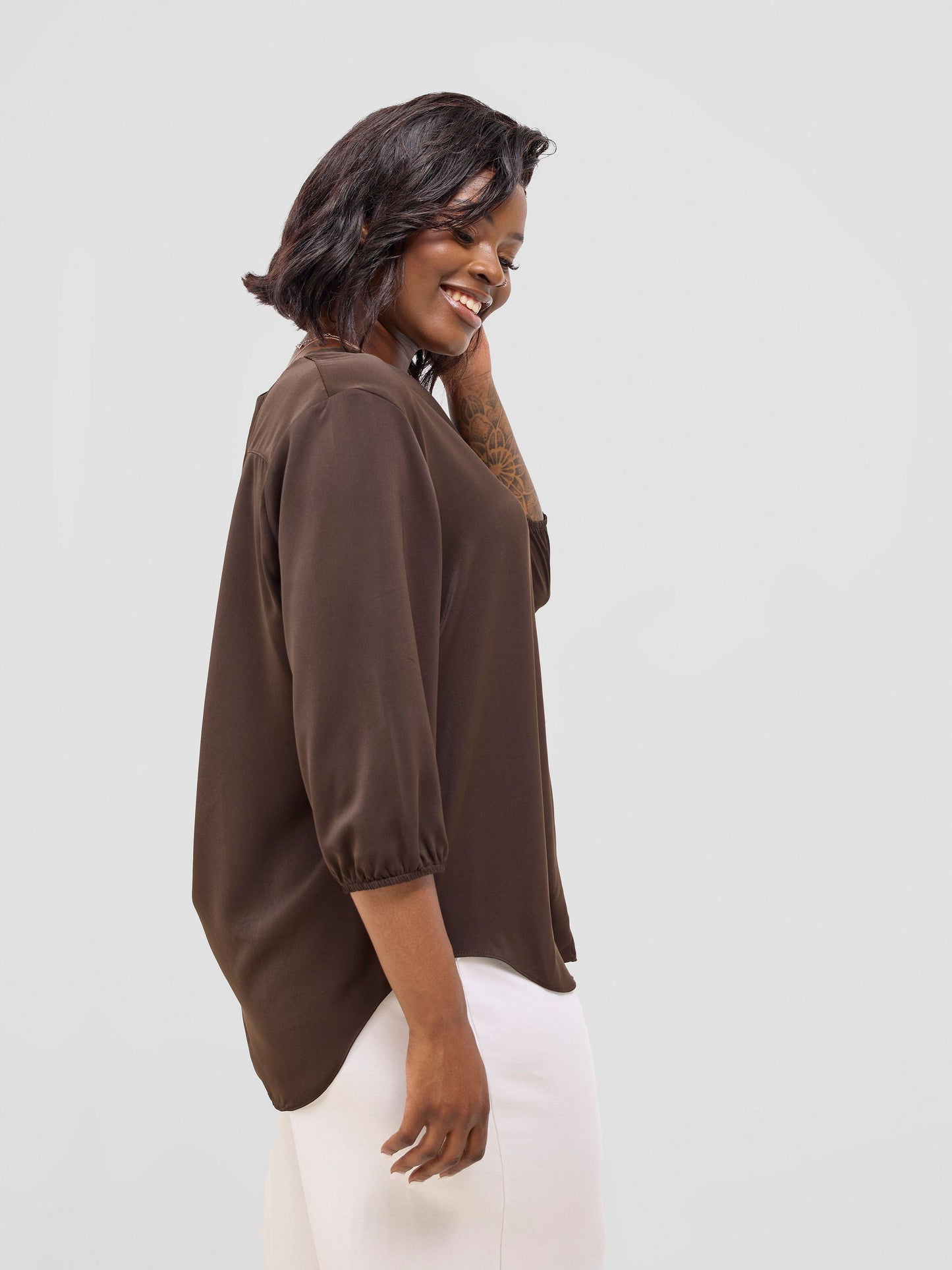 Vivo Dua 3/4 Sleeved V Neck Shirt - Mulberry