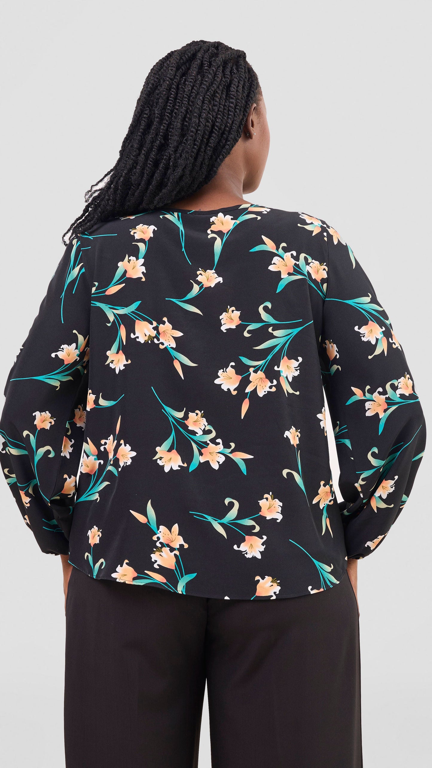 Vivo Basic Crepe Bishop Sleeve Top - Black / Peach Print