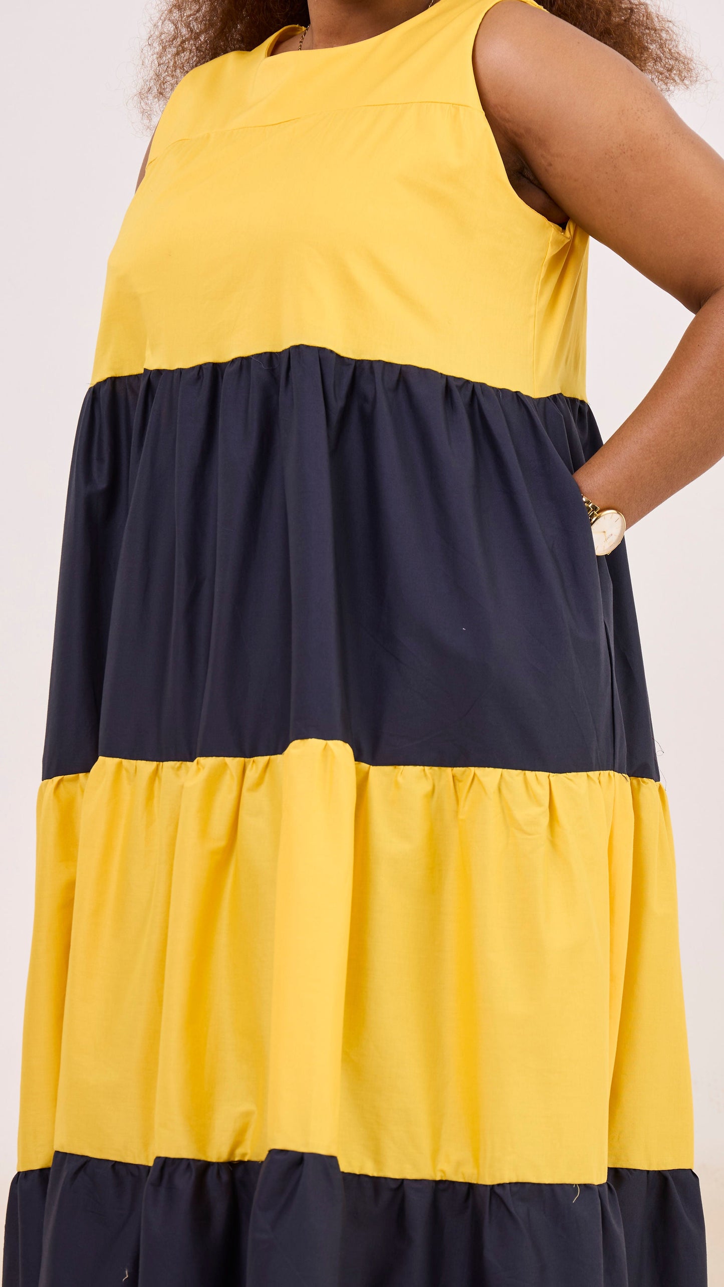 Safari Solana Sleeveless Tiered Maxi Dress - Yellow / Navy