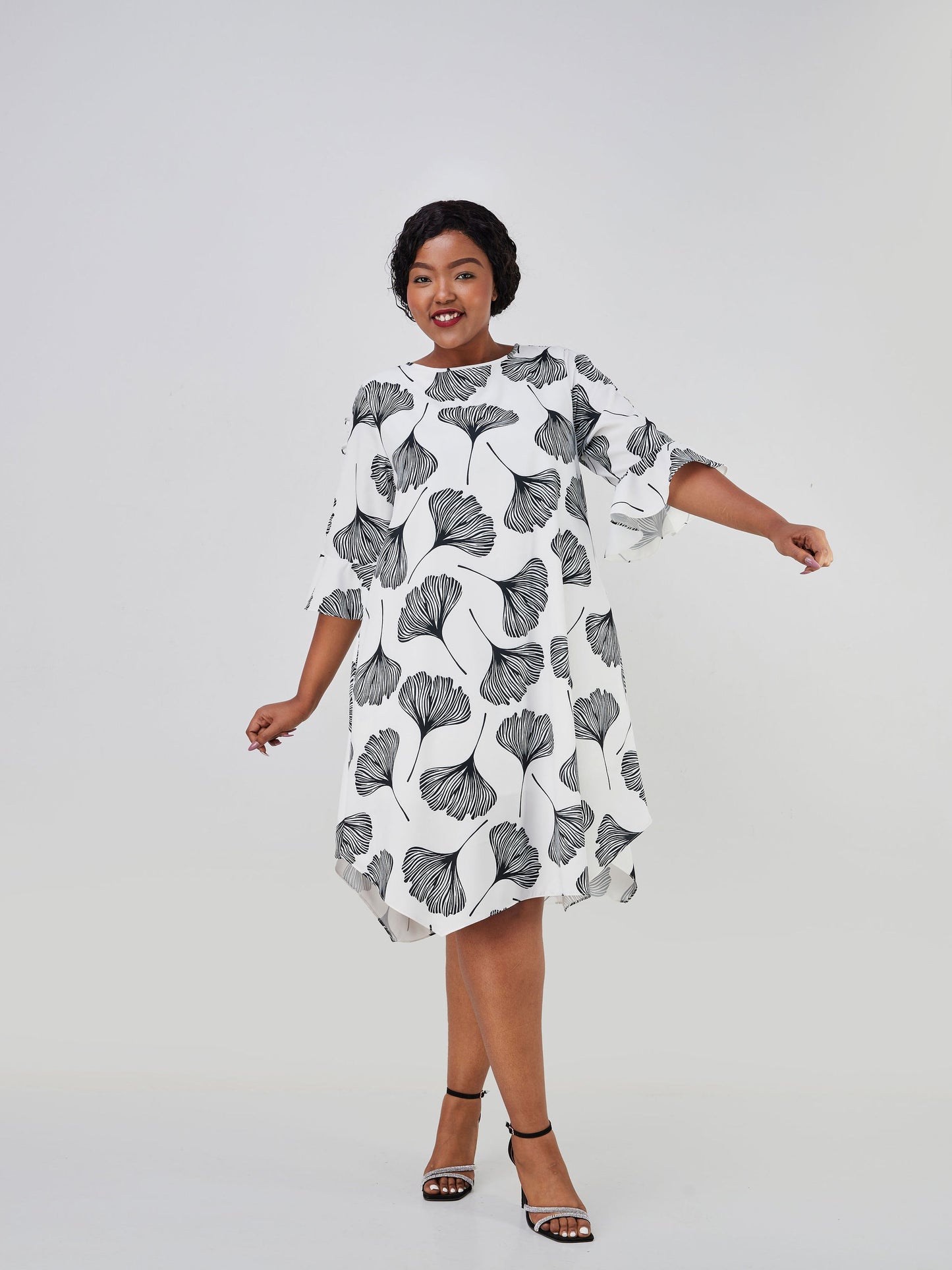 Vivo Dali 3/4 Cut Out Sleeve Tent Dress - Black / White Leaf Print
