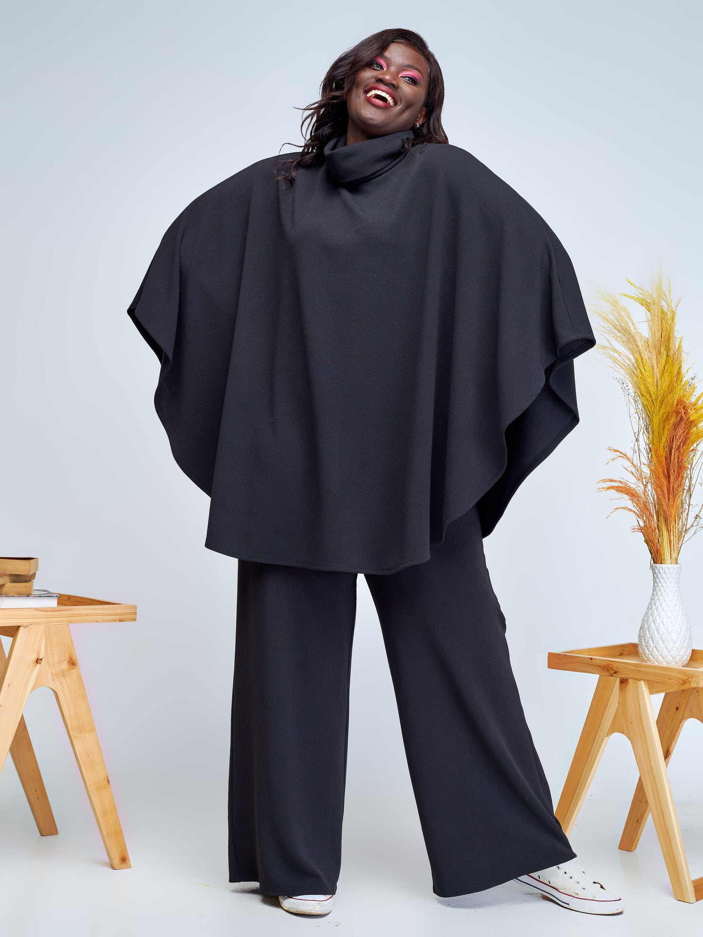 Vivo Amali Turtleneck Cape - Black