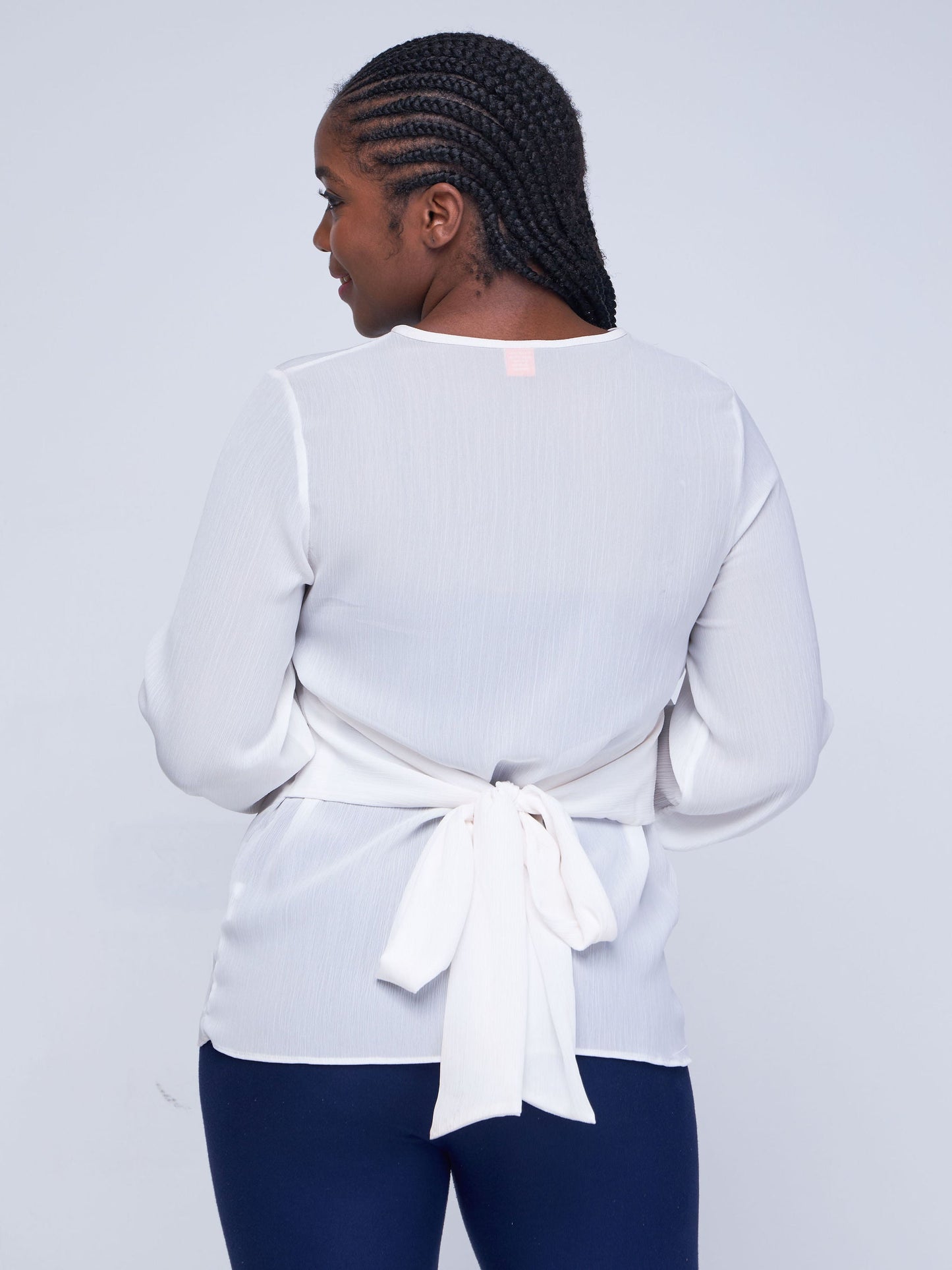 Vivo Laika Long Sleeve Tie Top - White