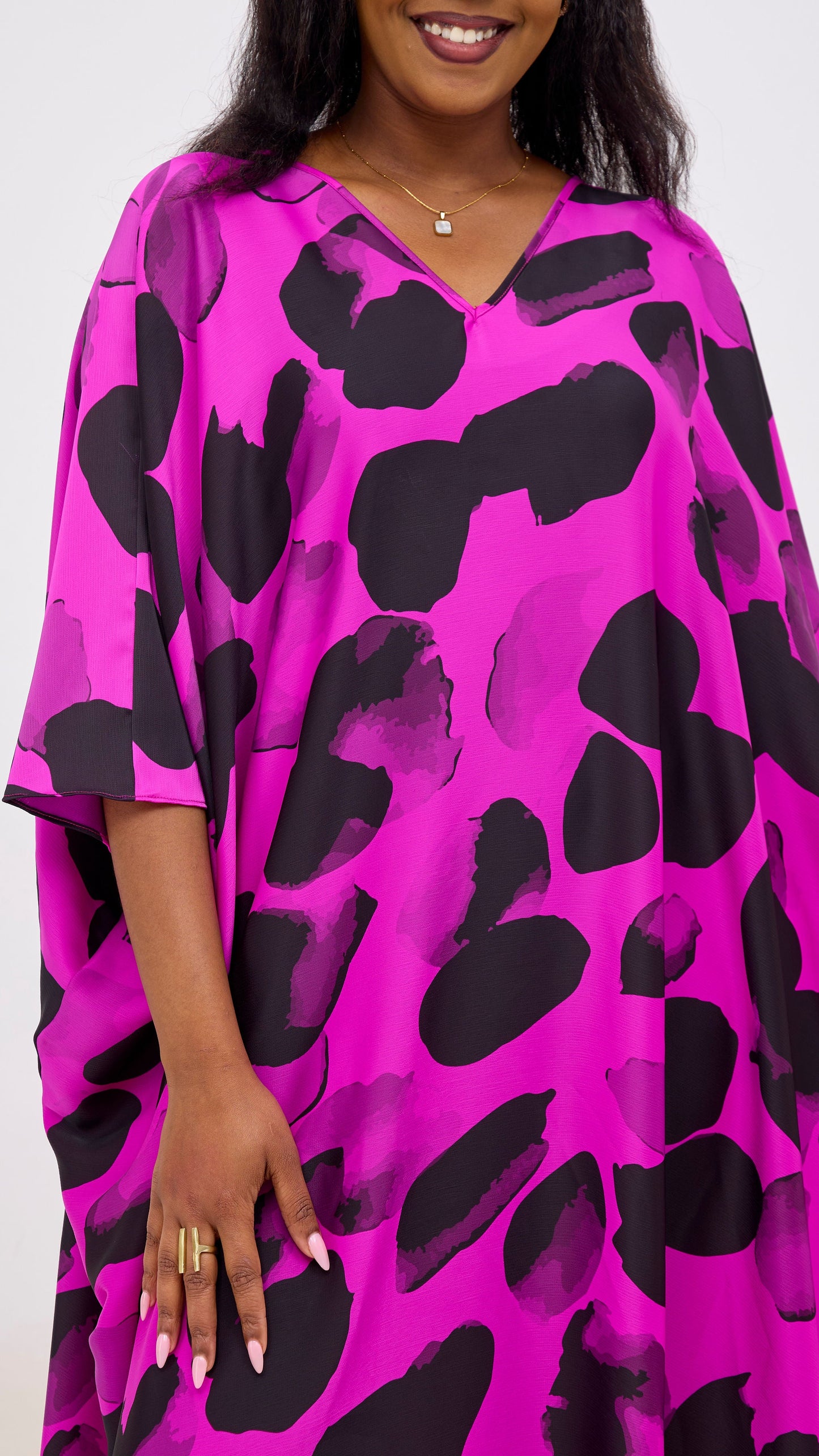 Vivo Keza V-Neck Maxi Kaftan - Fuschia / Black Arisi Print