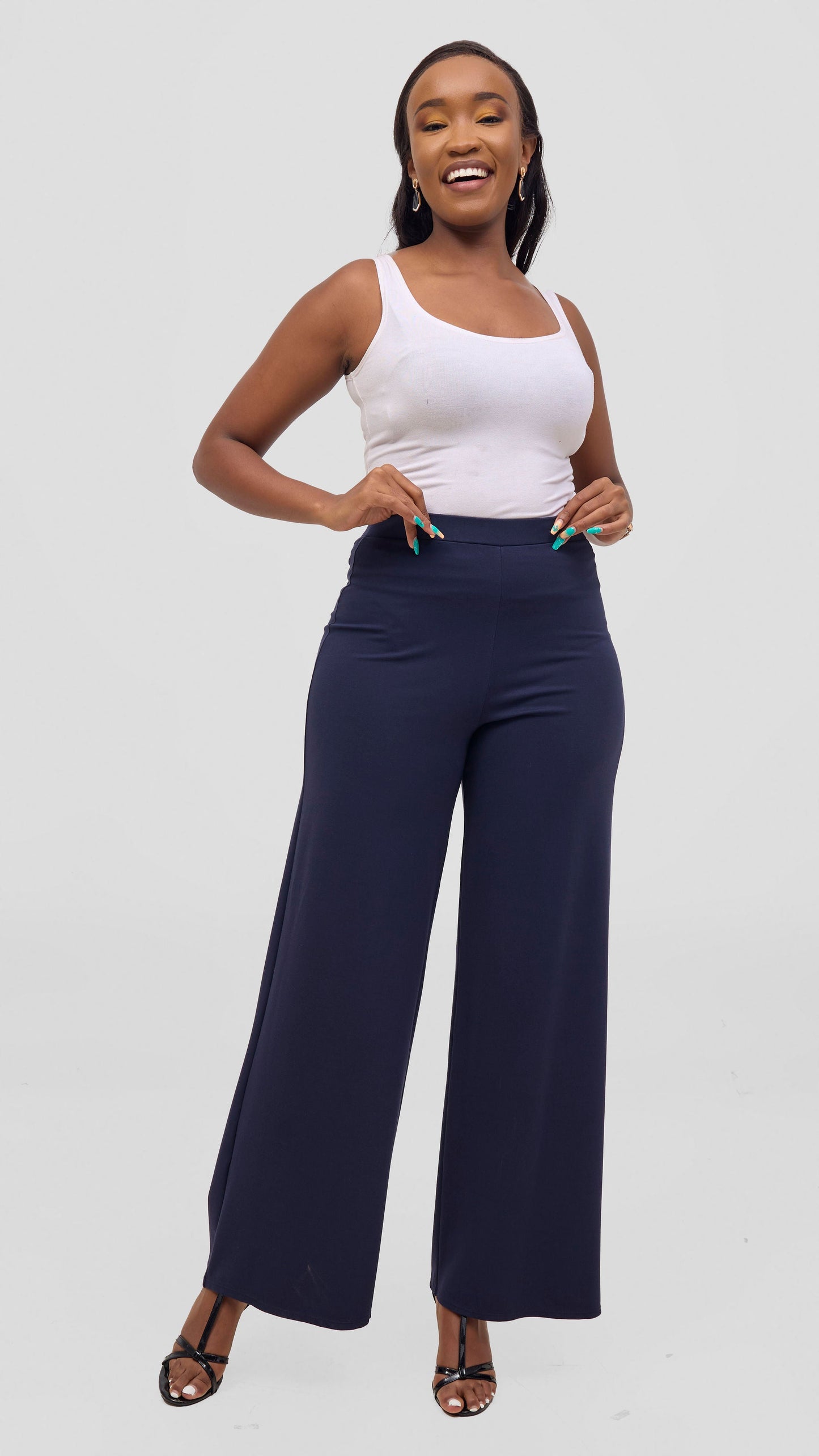 Vivo Aleri Wide Leg Pants in Ponte - Navy