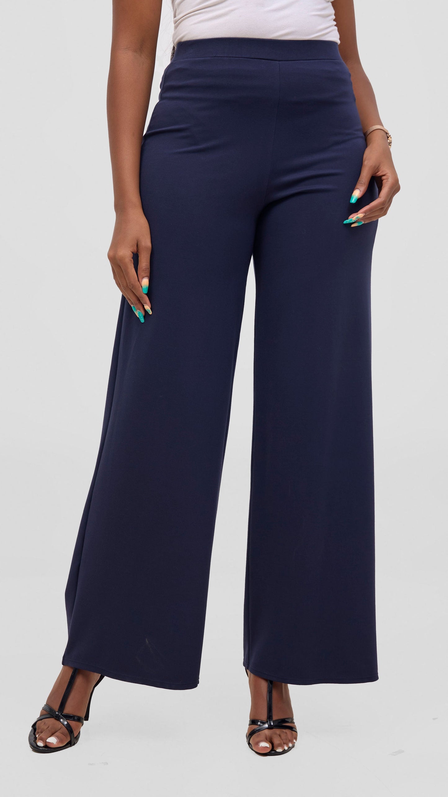 Vivo Aleri Wide Leg Pants in Ponte - Navy